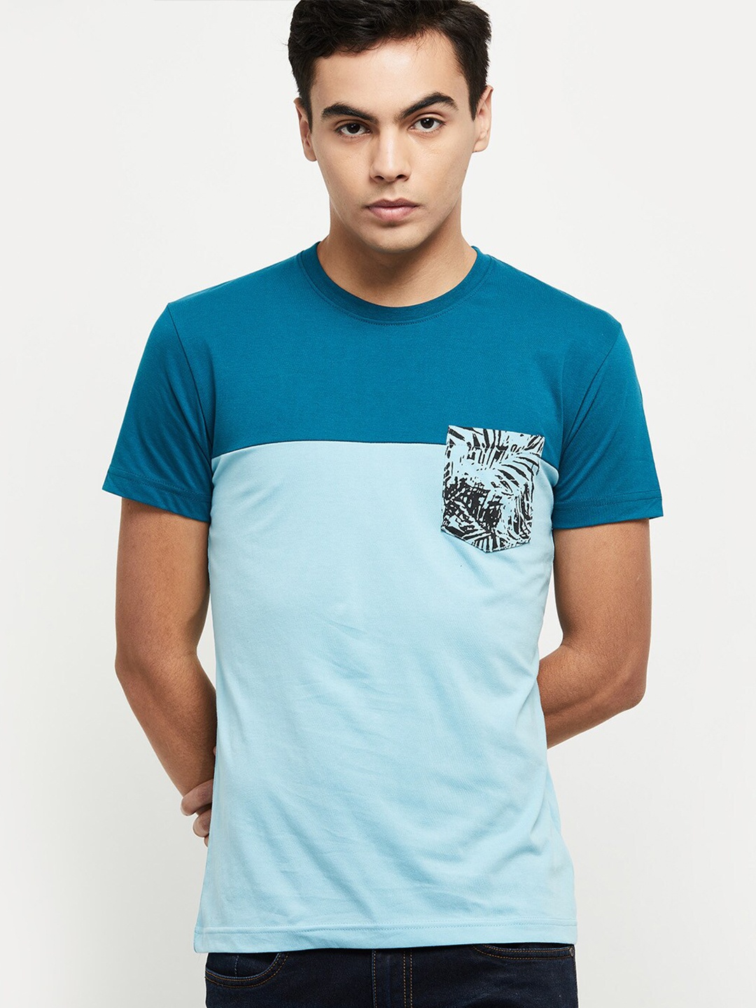 

max Men Blue Biker Colourblocked T-shirt