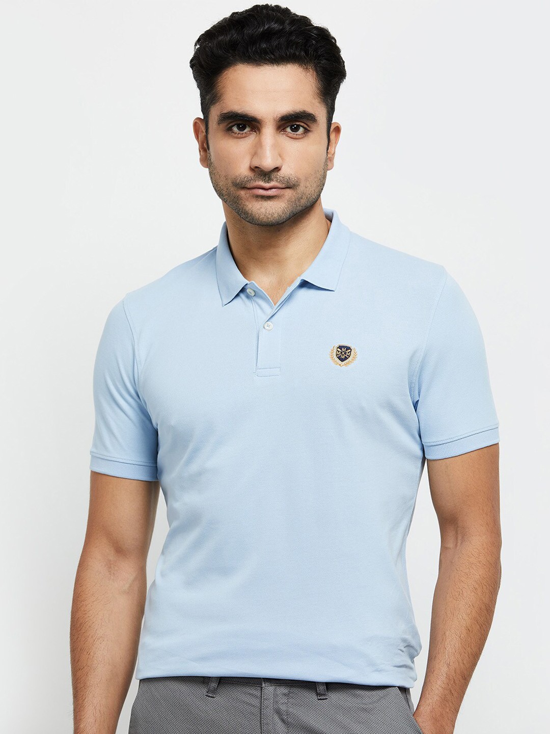 

max Men Blue Polo Collar T-shirt