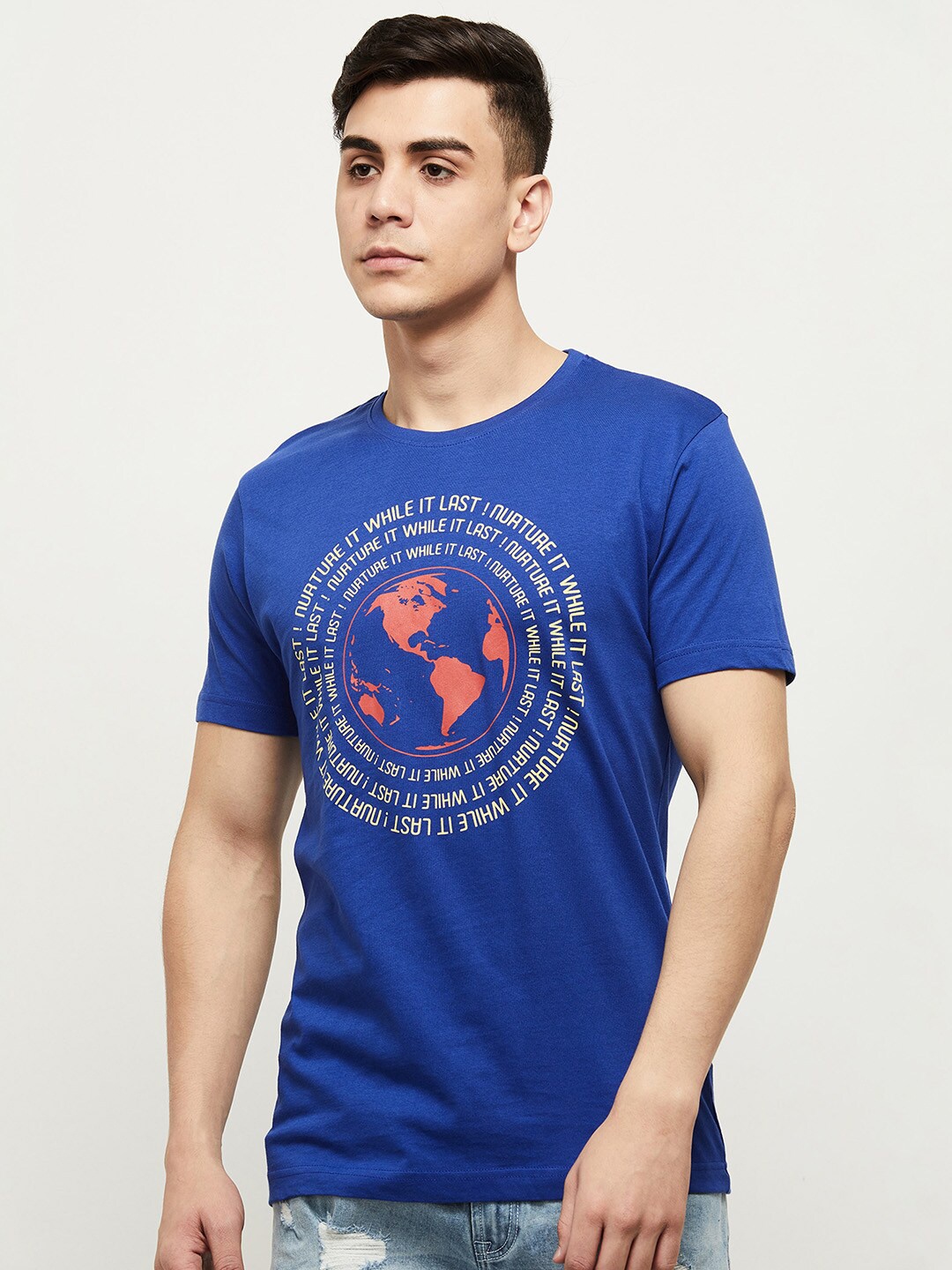 

max Men Blue Typography Printed Regular Fit Cotton T-shirt