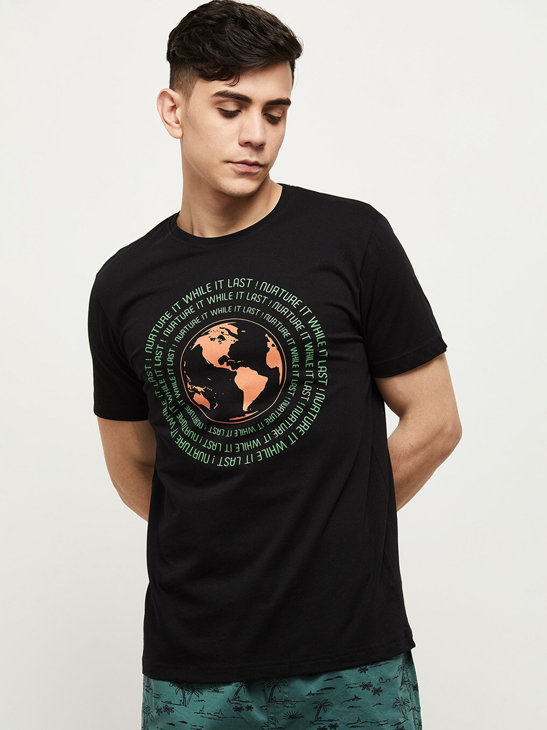 

max Men Black Printed T-shirt