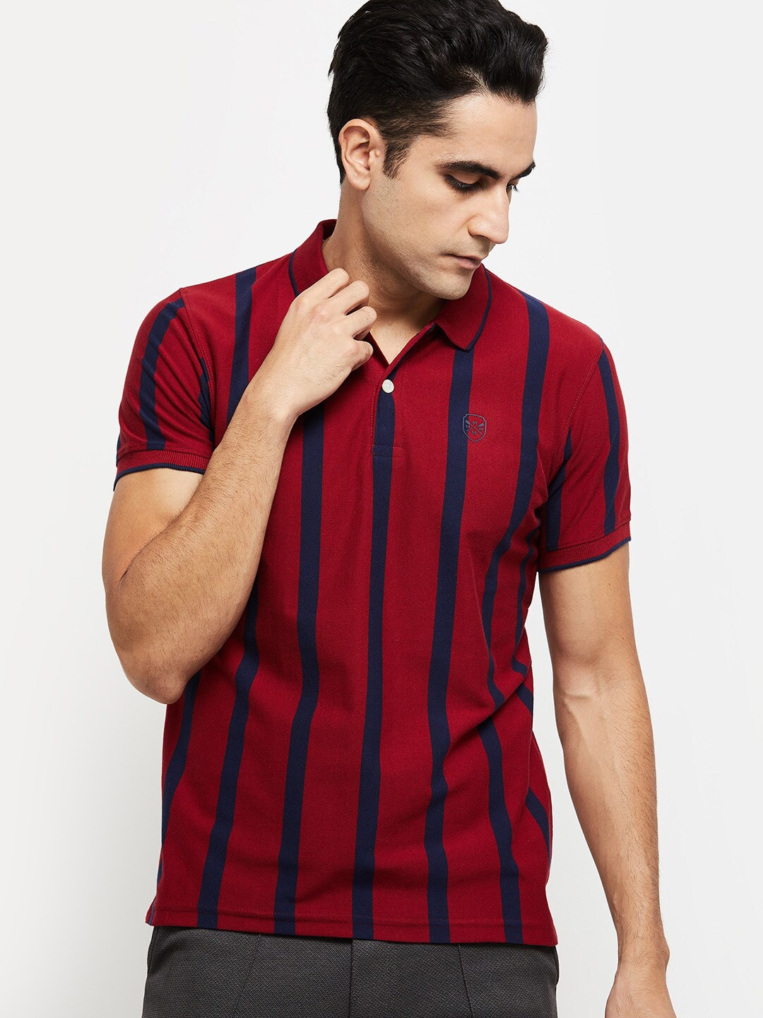 

max Men Red Striped Polo Collar T-shirt