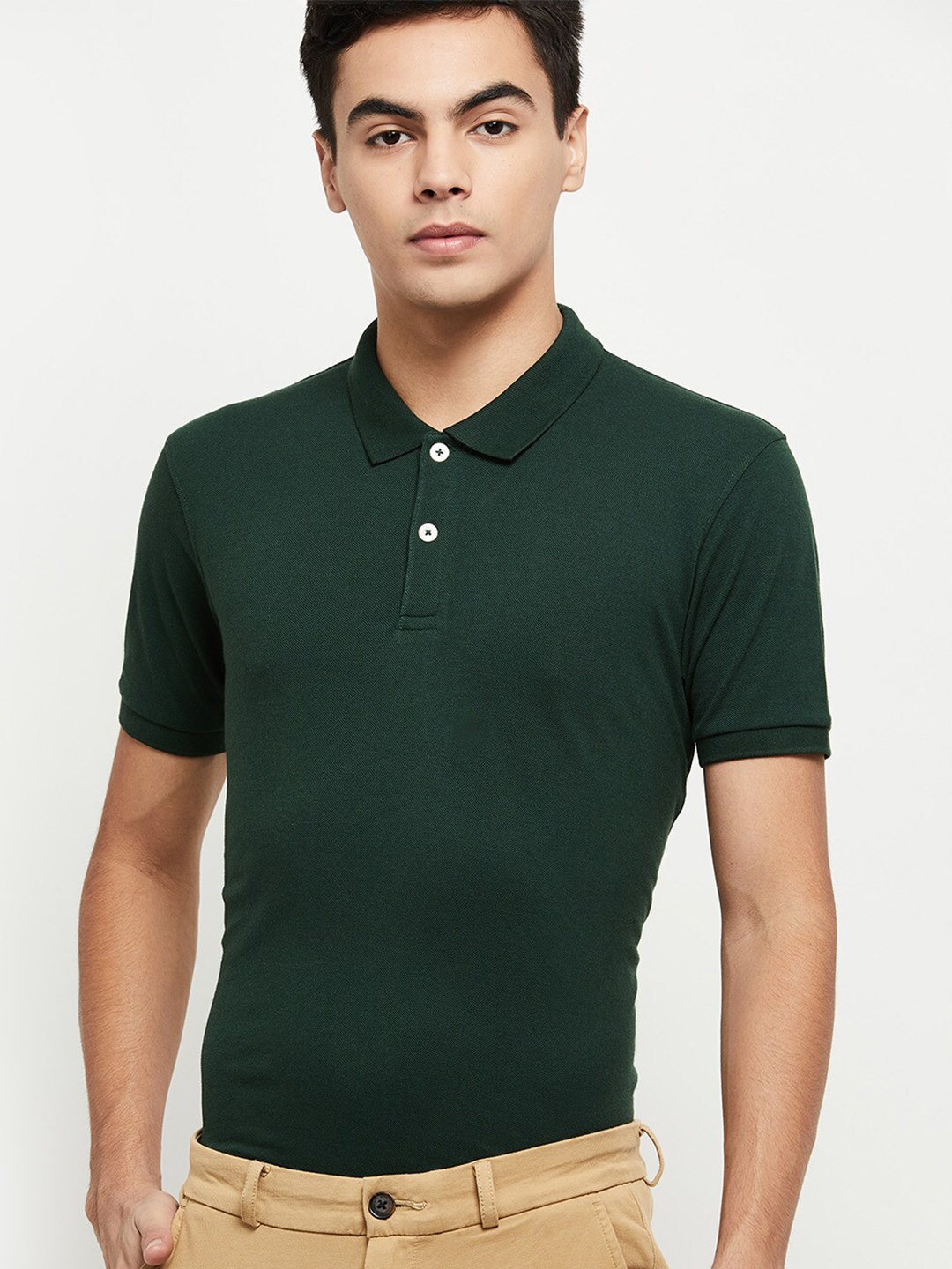 

max Men Green Polo Collar T-shirt