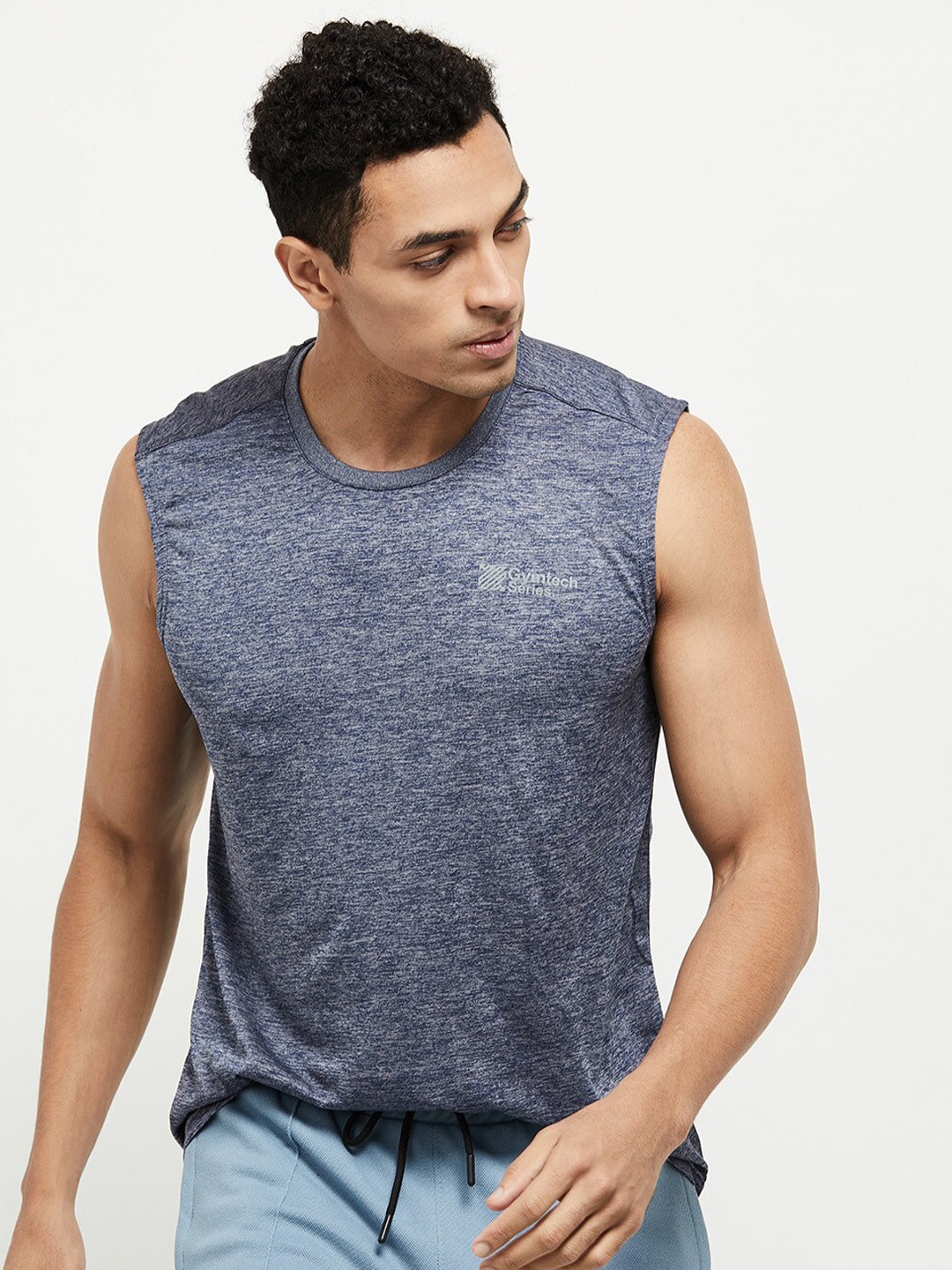 

max Men Blue T-shirt