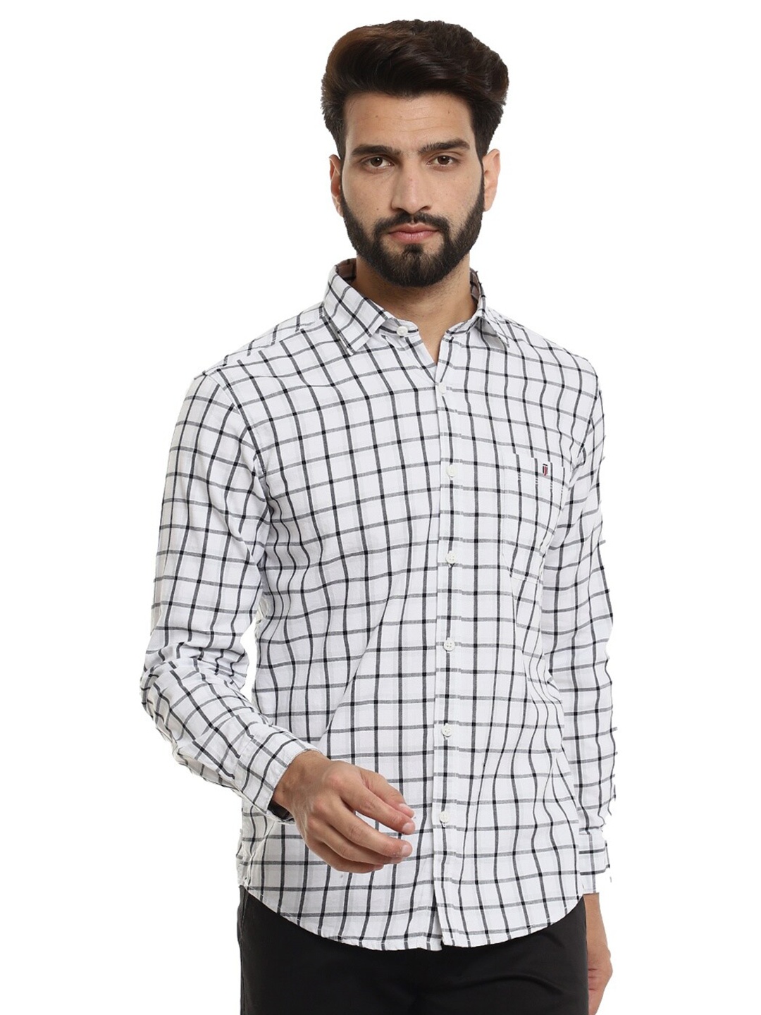

V-Mart Men White Standard Checked Casual Shirt