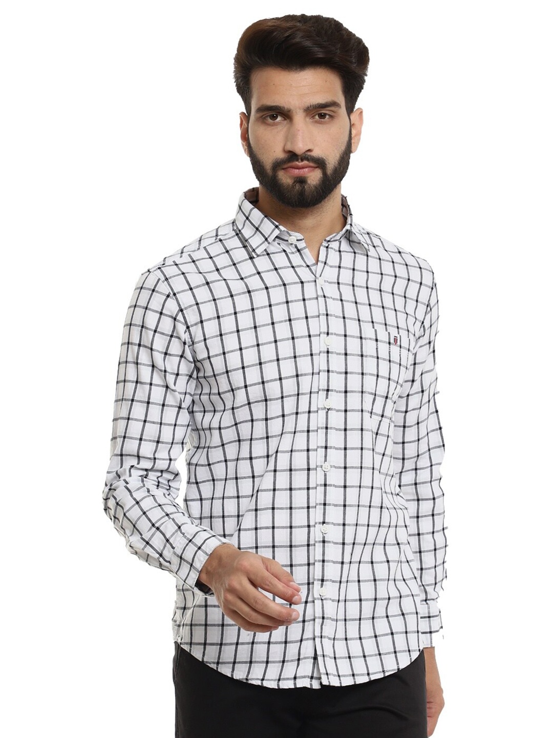 

V-Mart Men White Standard Checked Casual Shirt