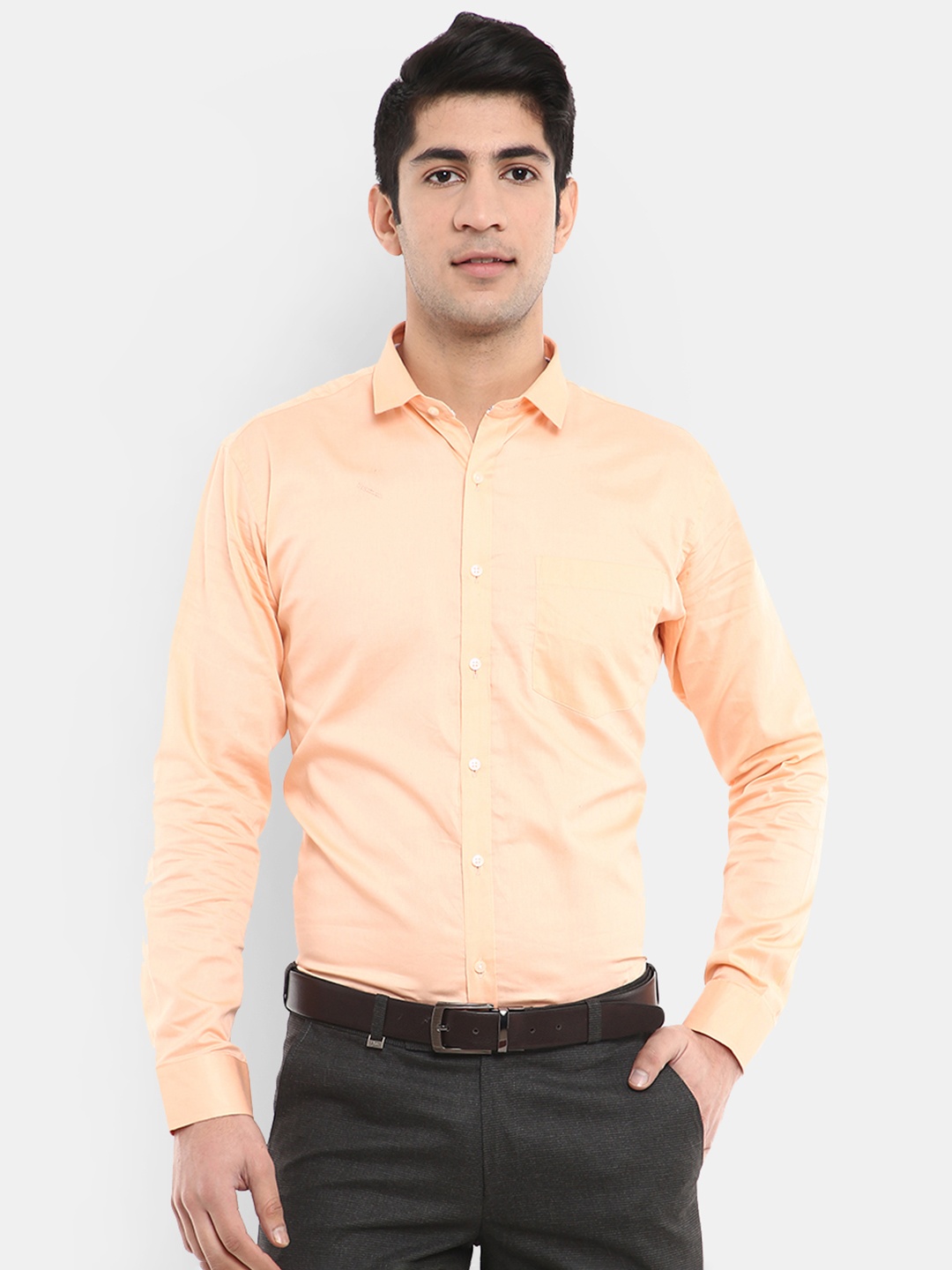

V-Mart Men Peach-Coloured Standard Slim Fit Cotton Casual Shirt