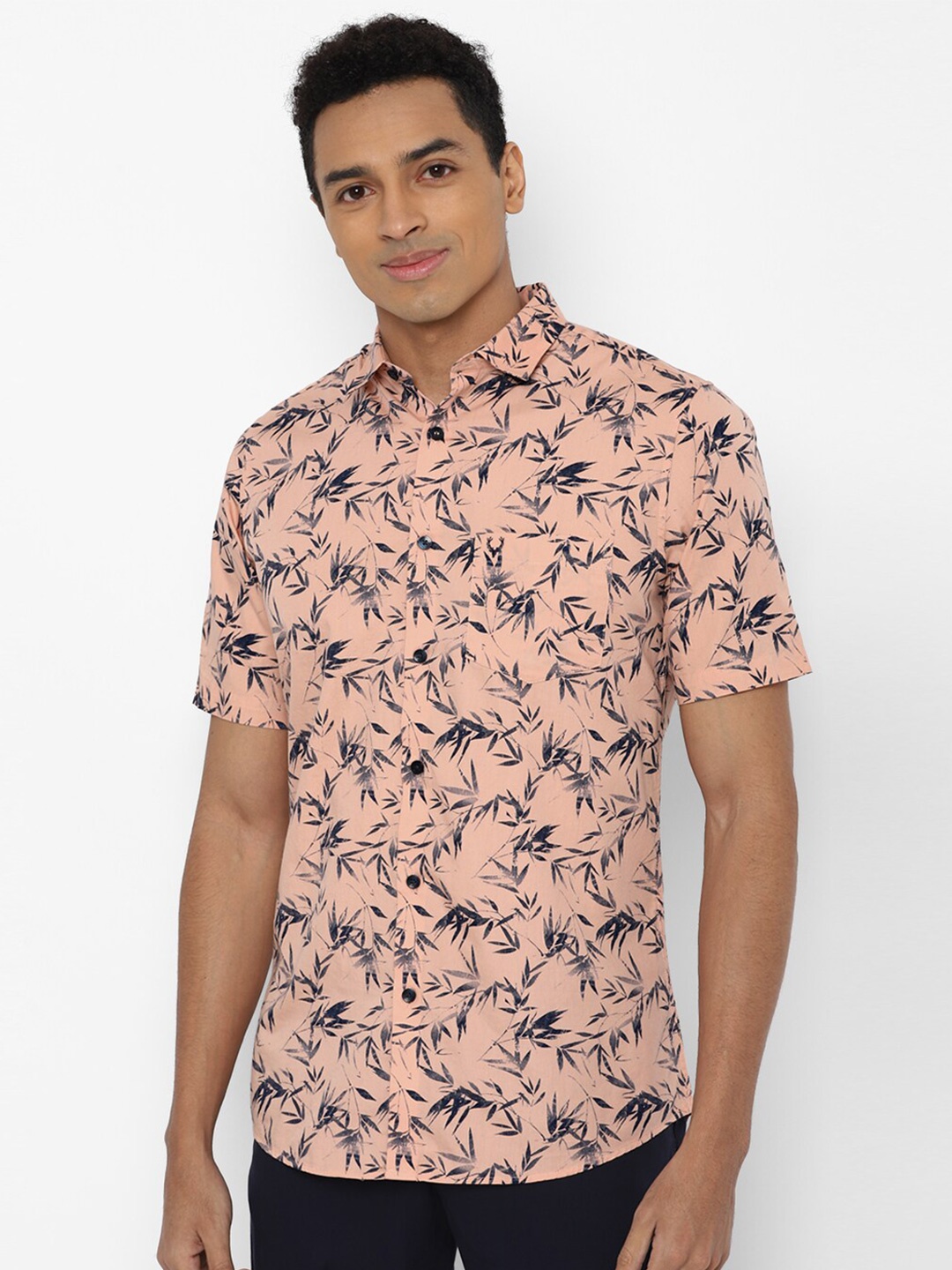 

Allen Solly Men Peach-Coloured Slim Fit Printed Casual Shirt