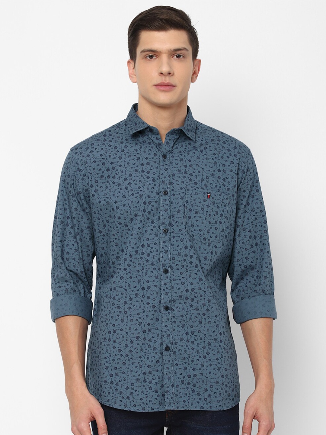 

Louis Philippe Jeans Men Blue Slim Fit Floral Printed Casual Shirt