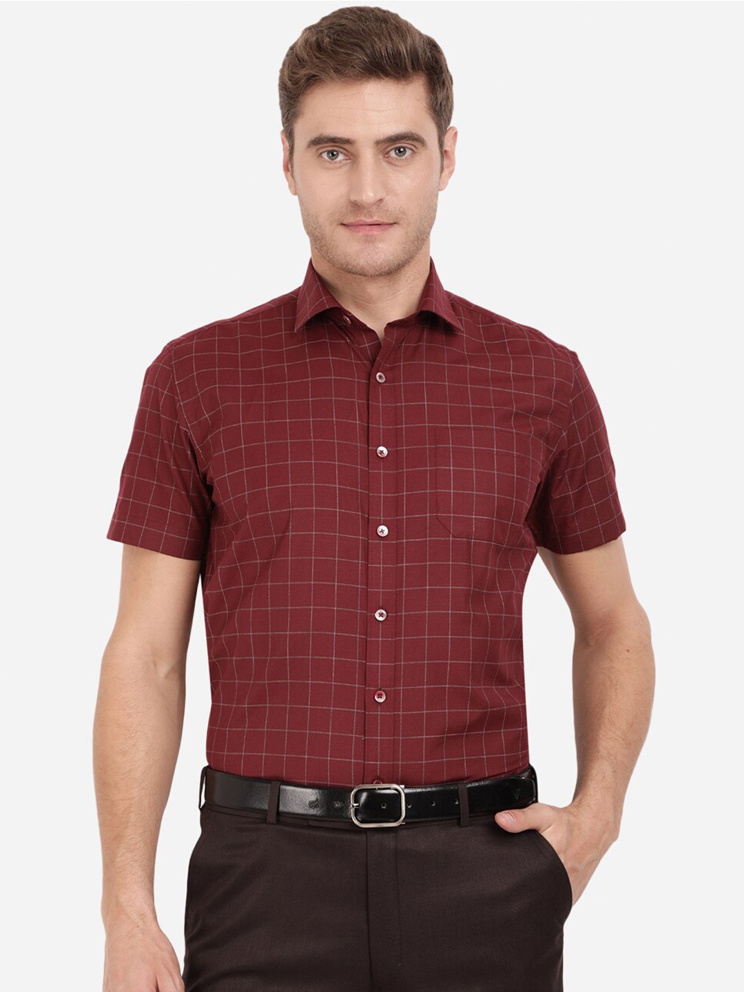 

Greenfibre Men Maroon Regular Fit Checked Formal Shirt