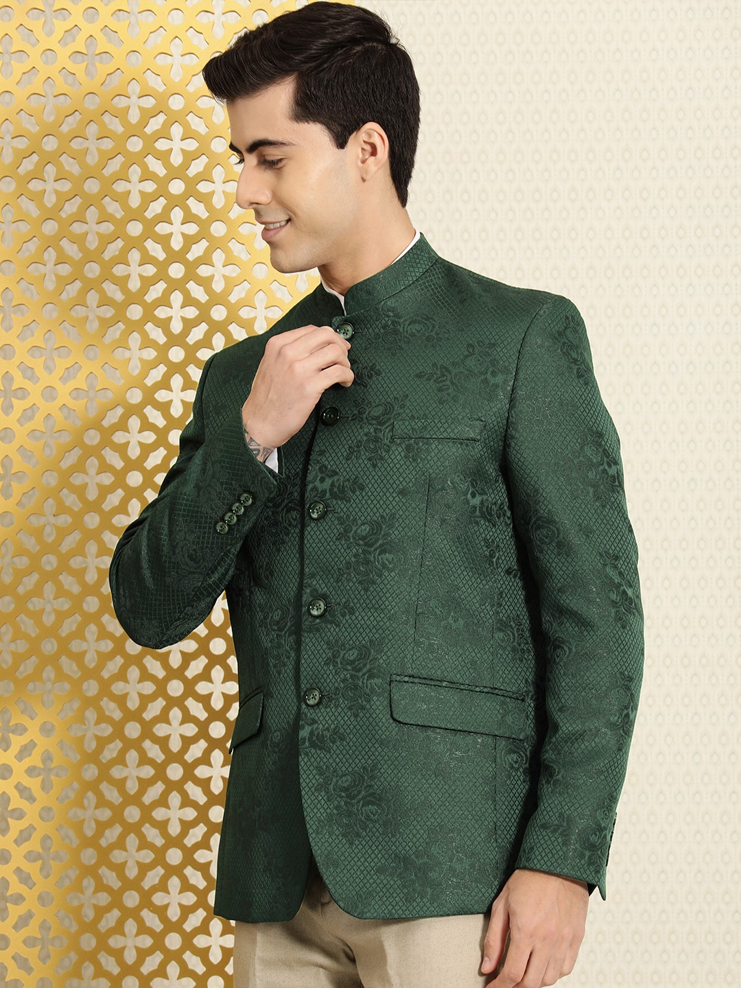 

House of Pataudi Men Green Woven Design Bandhgala Jashn Blazer