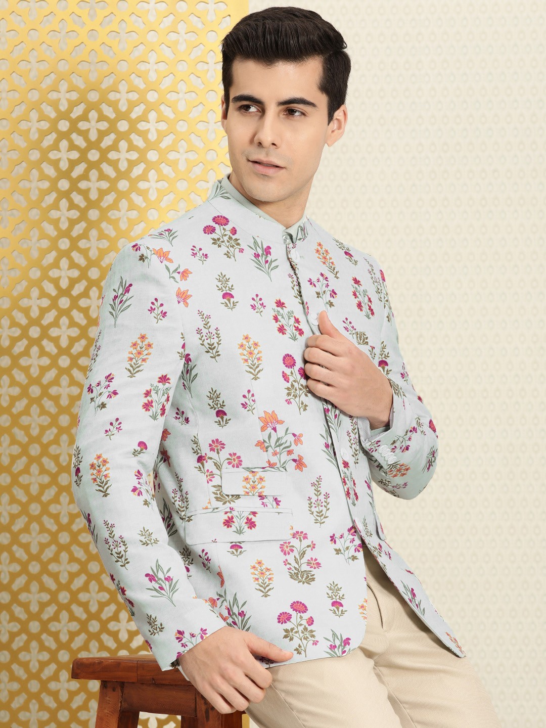 

House of Pataudi Men Grey & Purple Floral Print Bandhgala Jashn Blazer