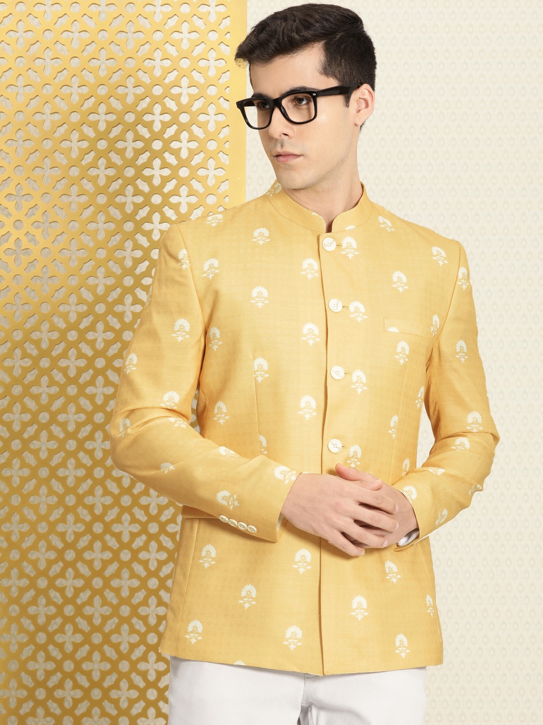 

House of Pataudi Men Yellow & White Printed Bandhgala Jashn Blazer