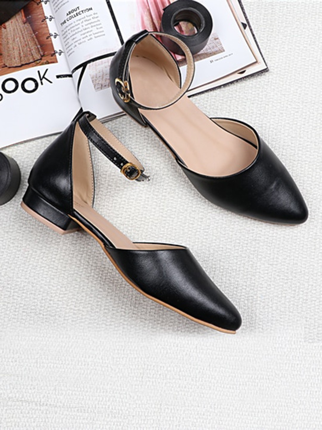 

THE WHITE POLE Black Party Block Mules