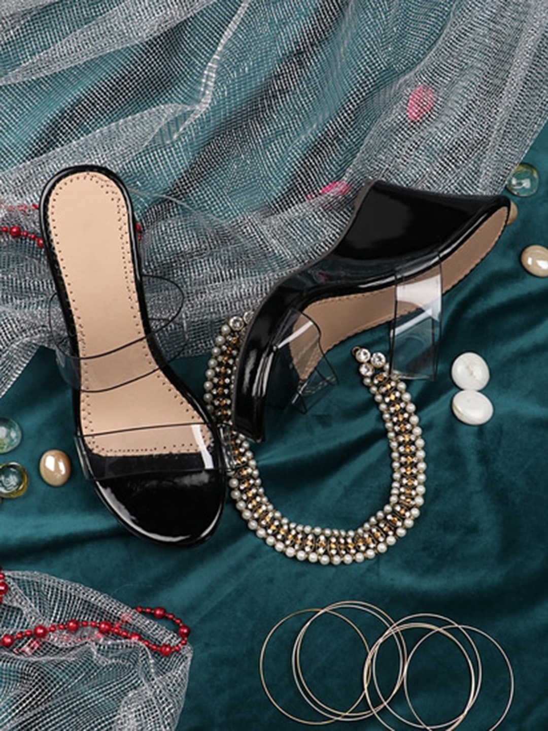 

THE WHITE POLE Black Party Wedge Heels