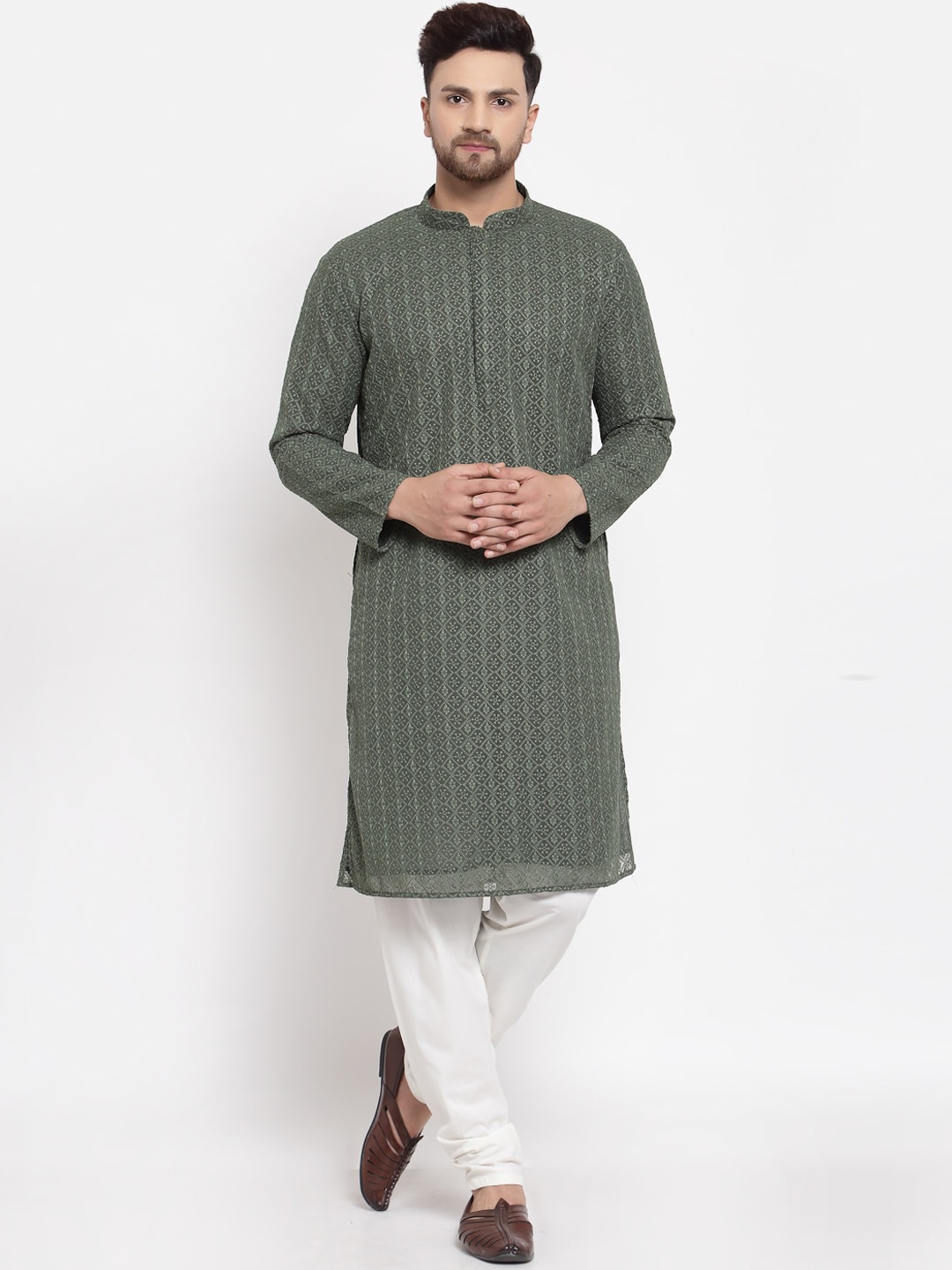

MOHANLAL SONS Men Olive Green & White Embroidered Kurta with Pyjamas