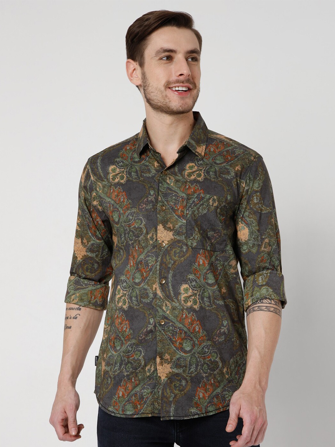 

Mufti Men Olive Green Slim Fit Floral Printed Casual Shirt