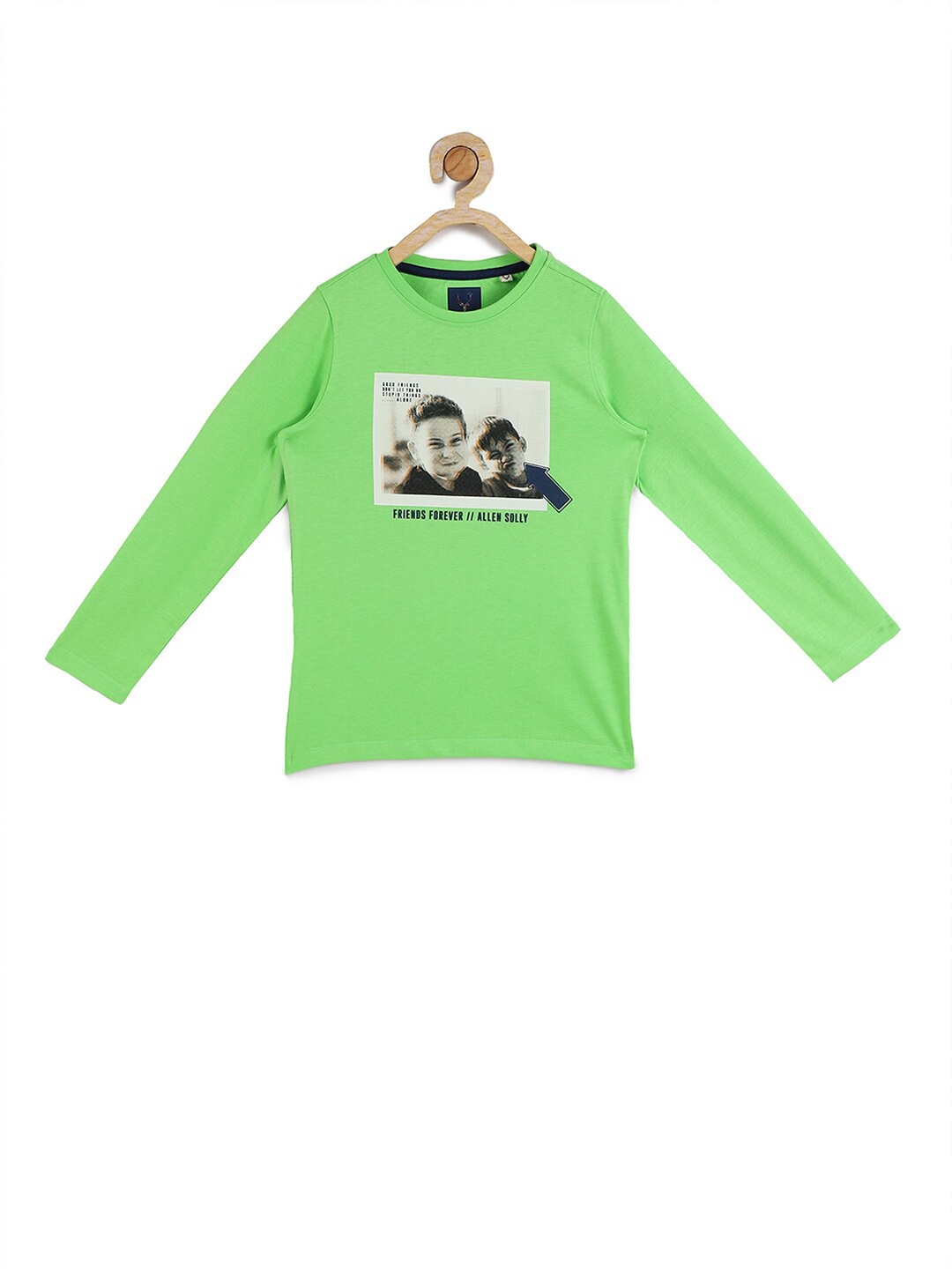 

Allen Solly Junior Boys Green Printed Applique T-shirt