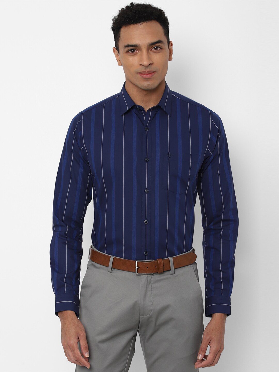 

Allen Solly Men Navy Blue Slim Fit Striped Casual Shirt