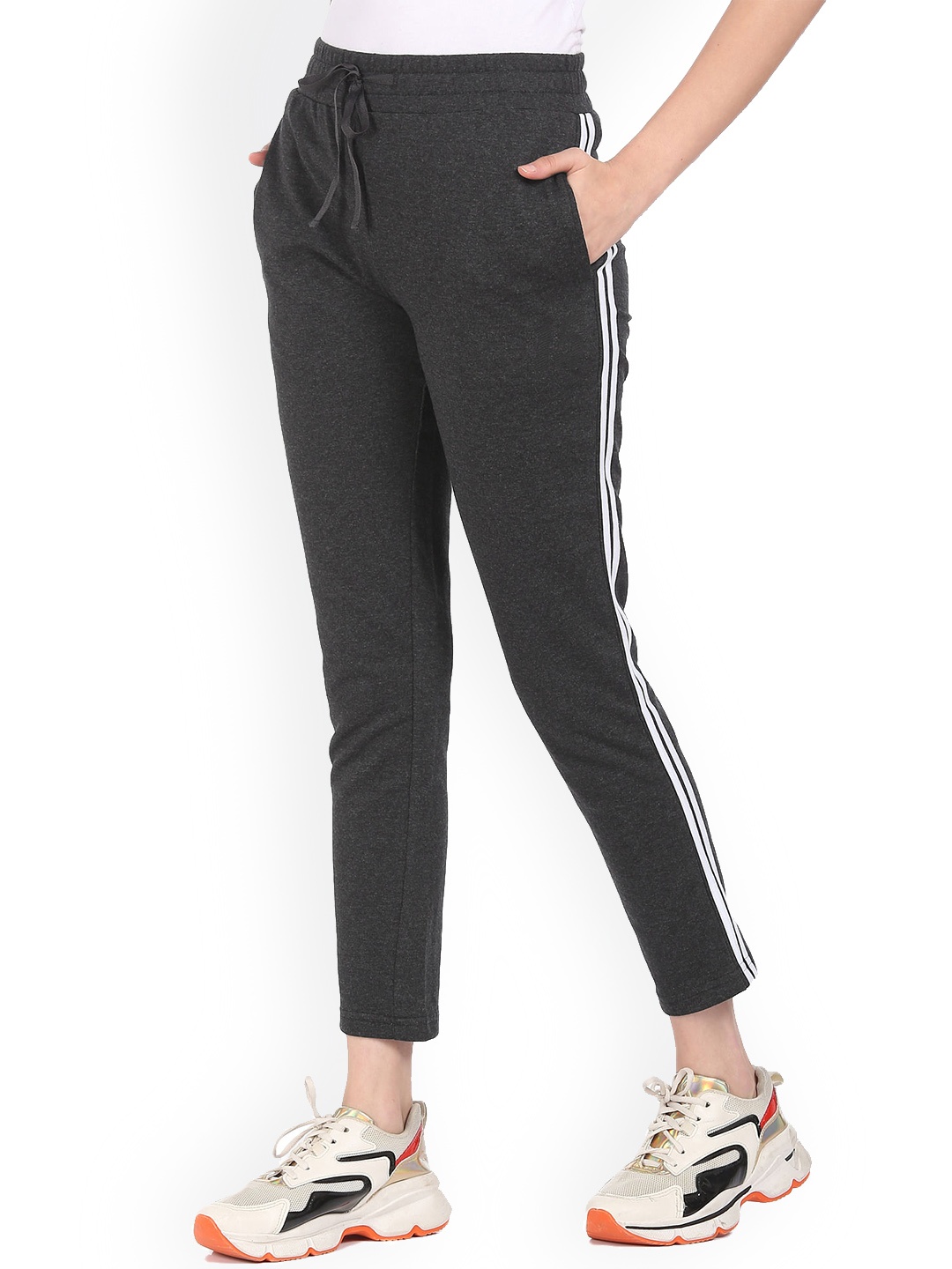 

Sugr Women Grey Solid Cropped Straight Track Pants