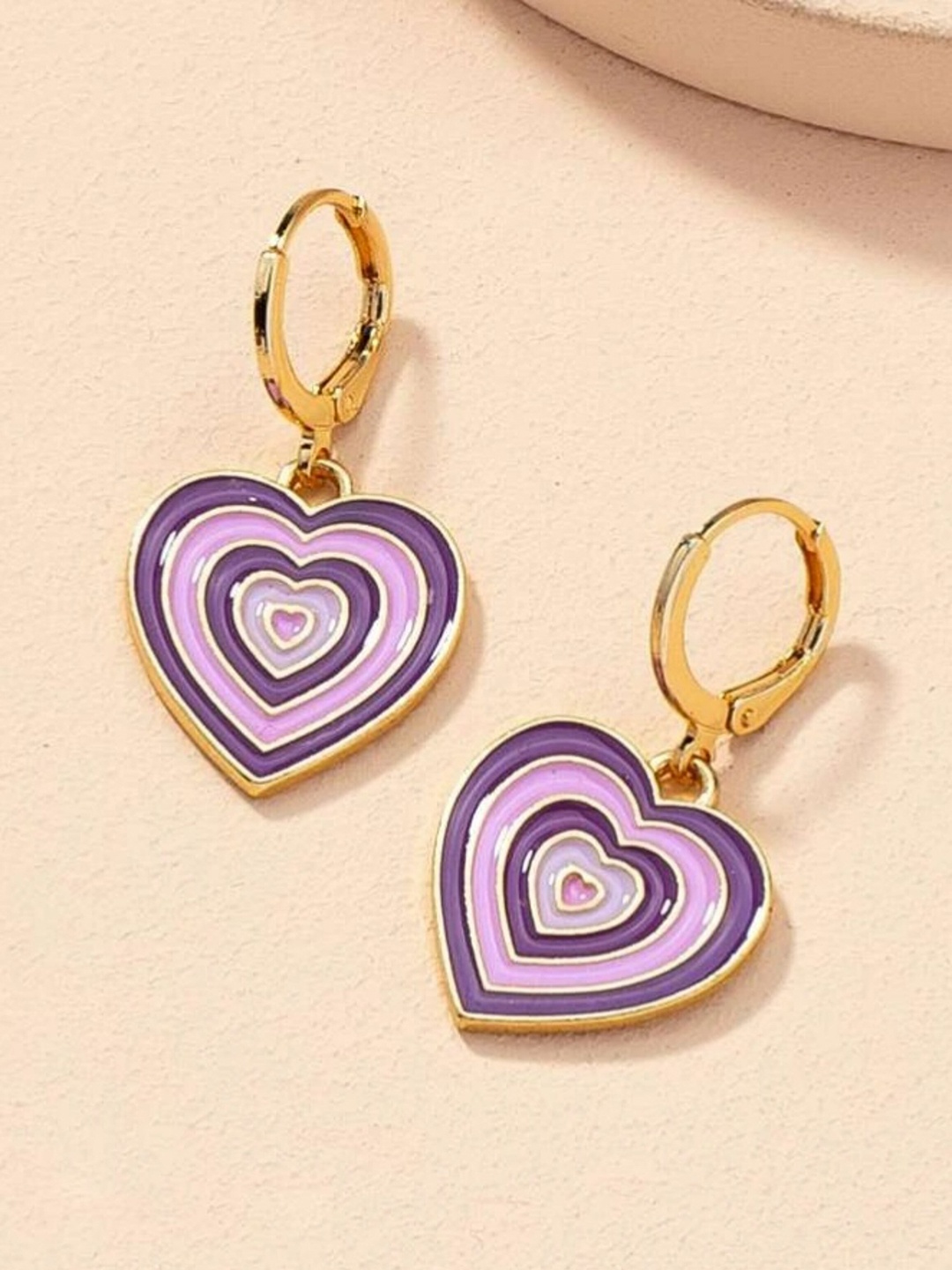 

EL REGALO Purple Textured Heart Shaped Drop Earrings