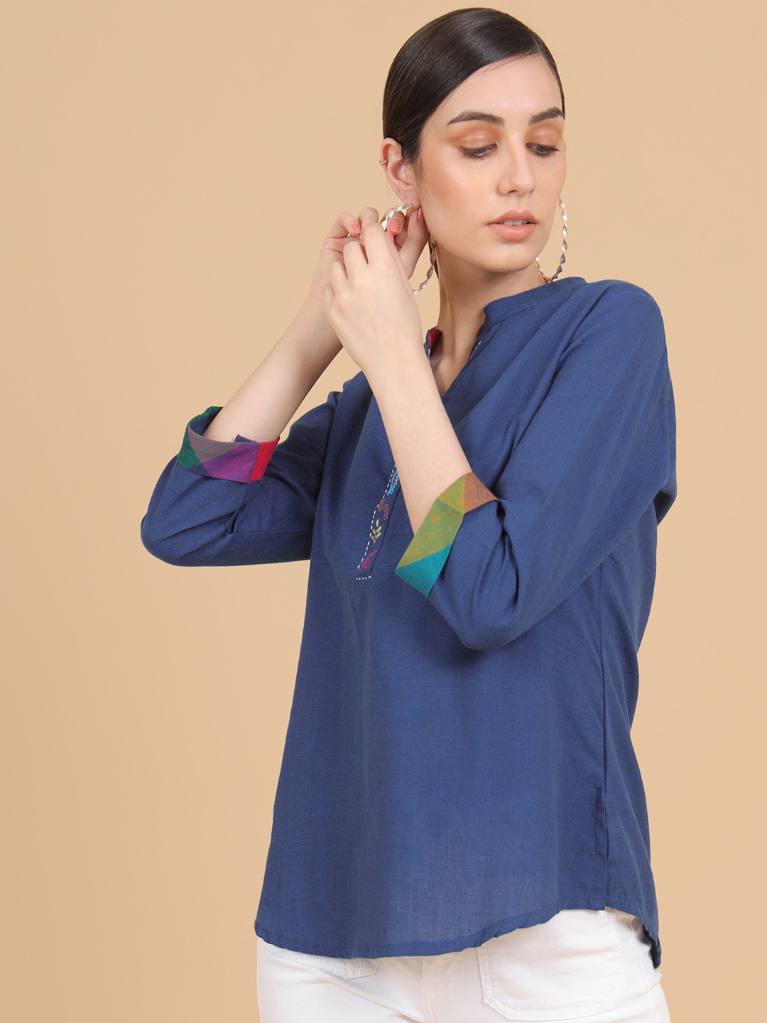 

Soch Women Blue Cotton Checked Indigo With Embroidery Tunic