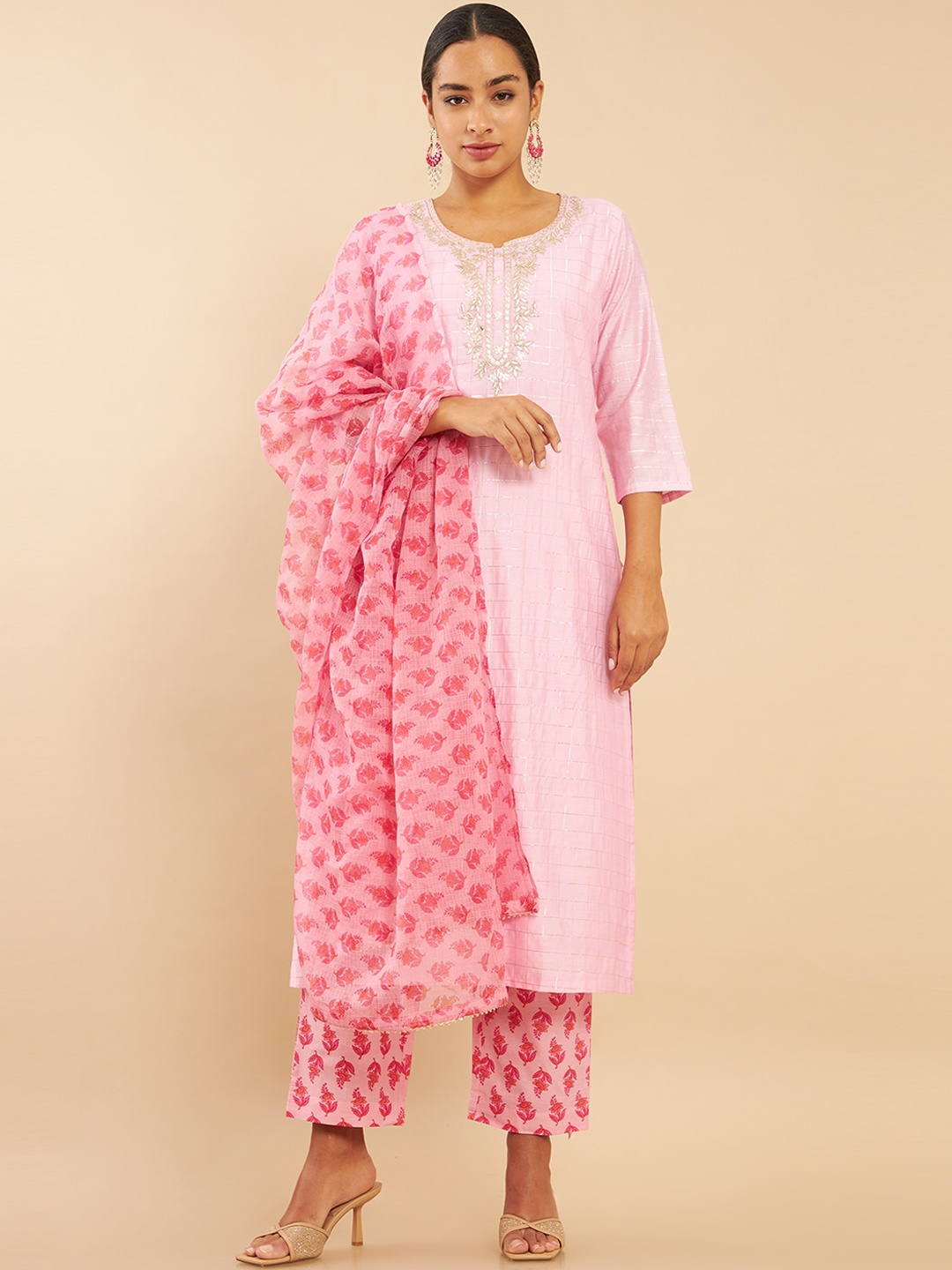 

Soch Women Pink Checked Yoke Design Empire Chanderi Cotton Kurta Set