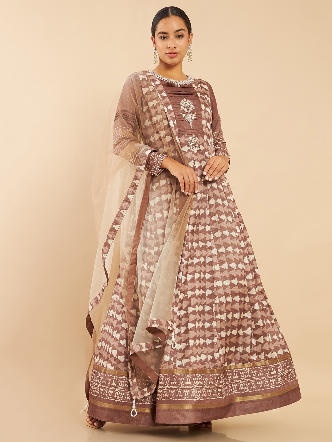 

Soch Women Green Printed & Embroidered Angrakha Silk Kurta with Skirt & With Dupatta