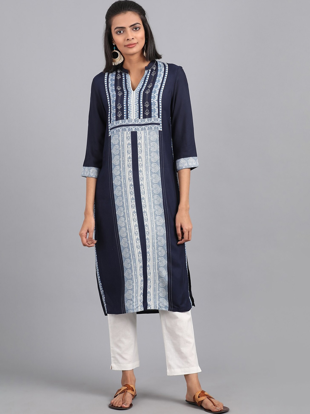 

W Women Blue Geometric Printed Thread Work Rayon Kurta