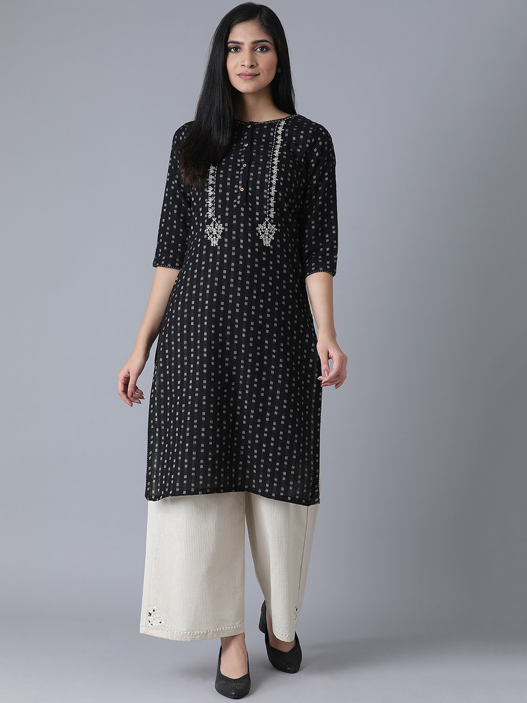 

W Women Black Printed Thread Work Kurta