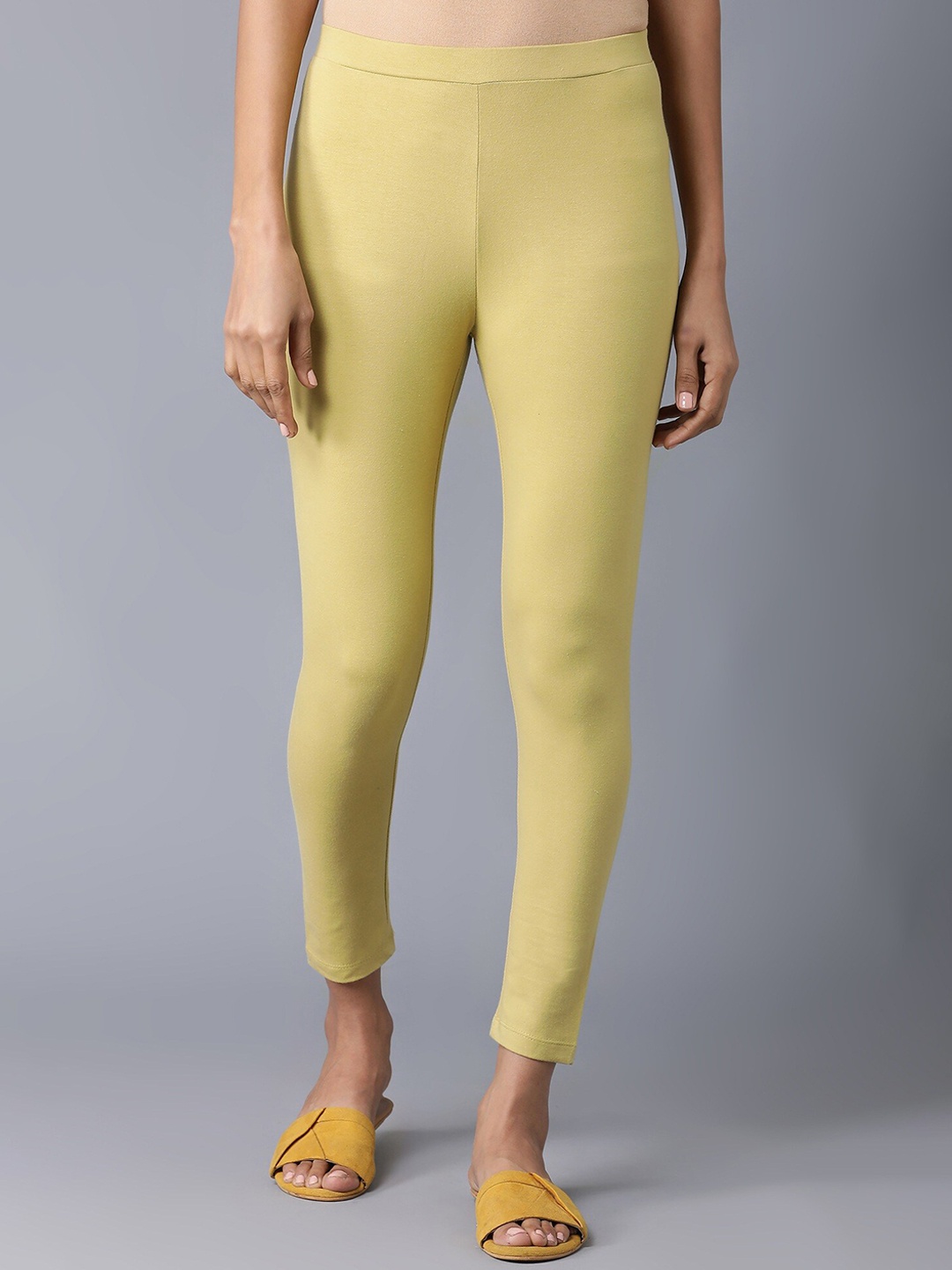 

W Women Lime Green Solid Leggings