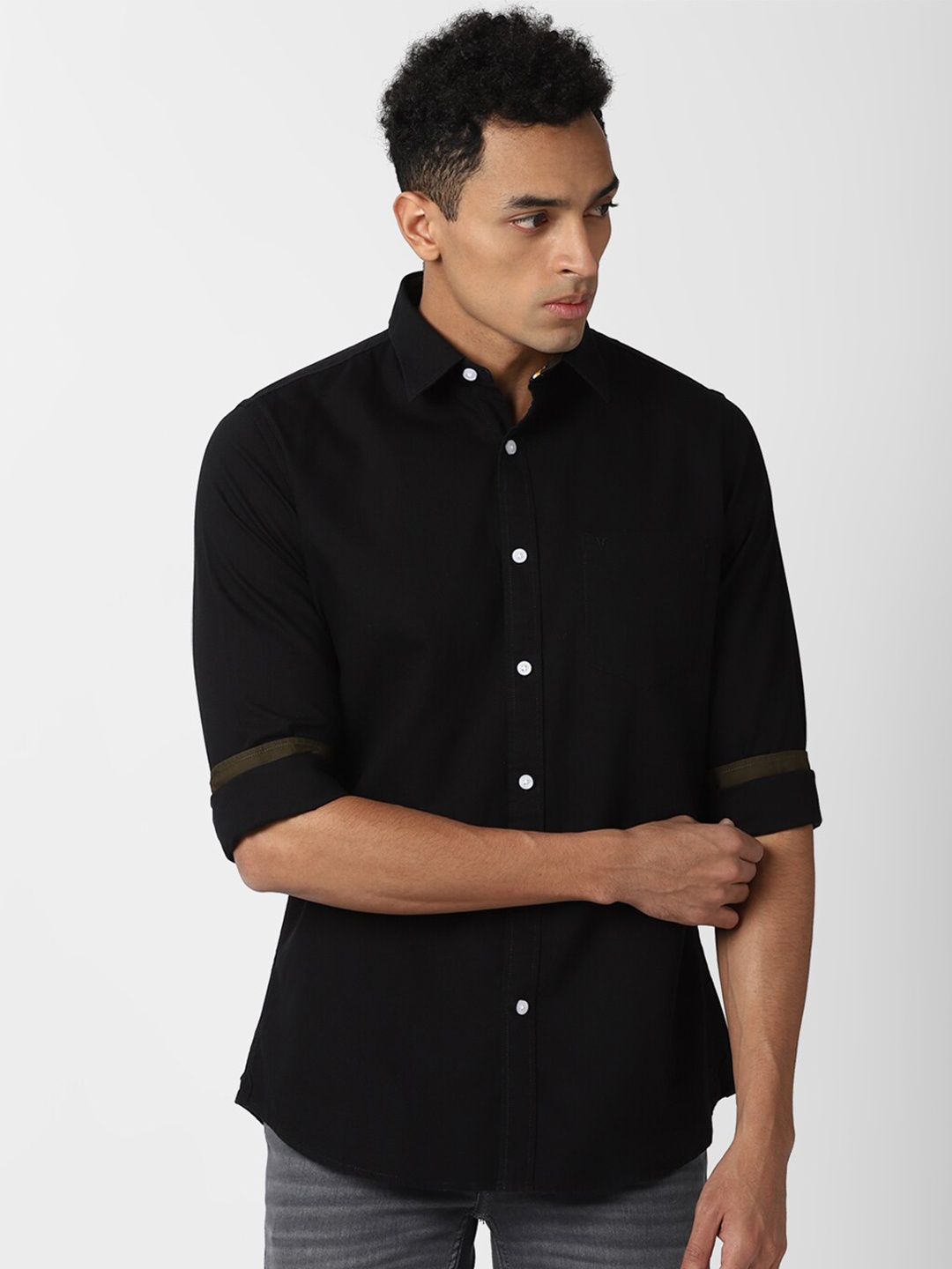

Van Heusen Sport Men Black Slim Fit Pure Cotton Casual Shirt