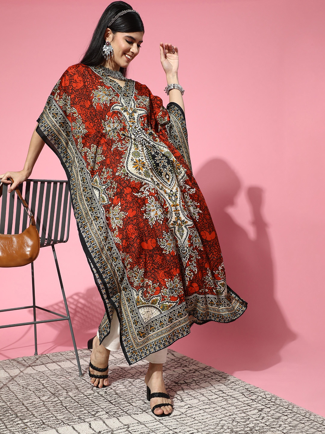 

Rang Gali Gorgeous Red Crepe New Age Kaftan Kurta