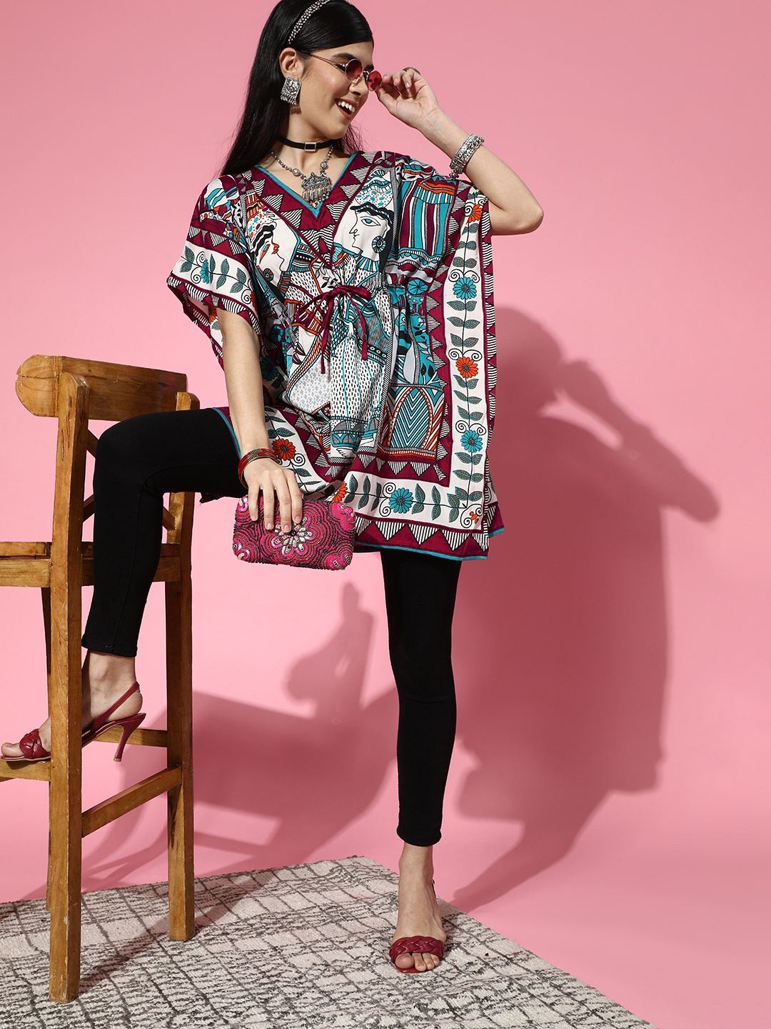 

Rang Gali Women Enchanting Fuchsia Tribal New Age Kaftan Top