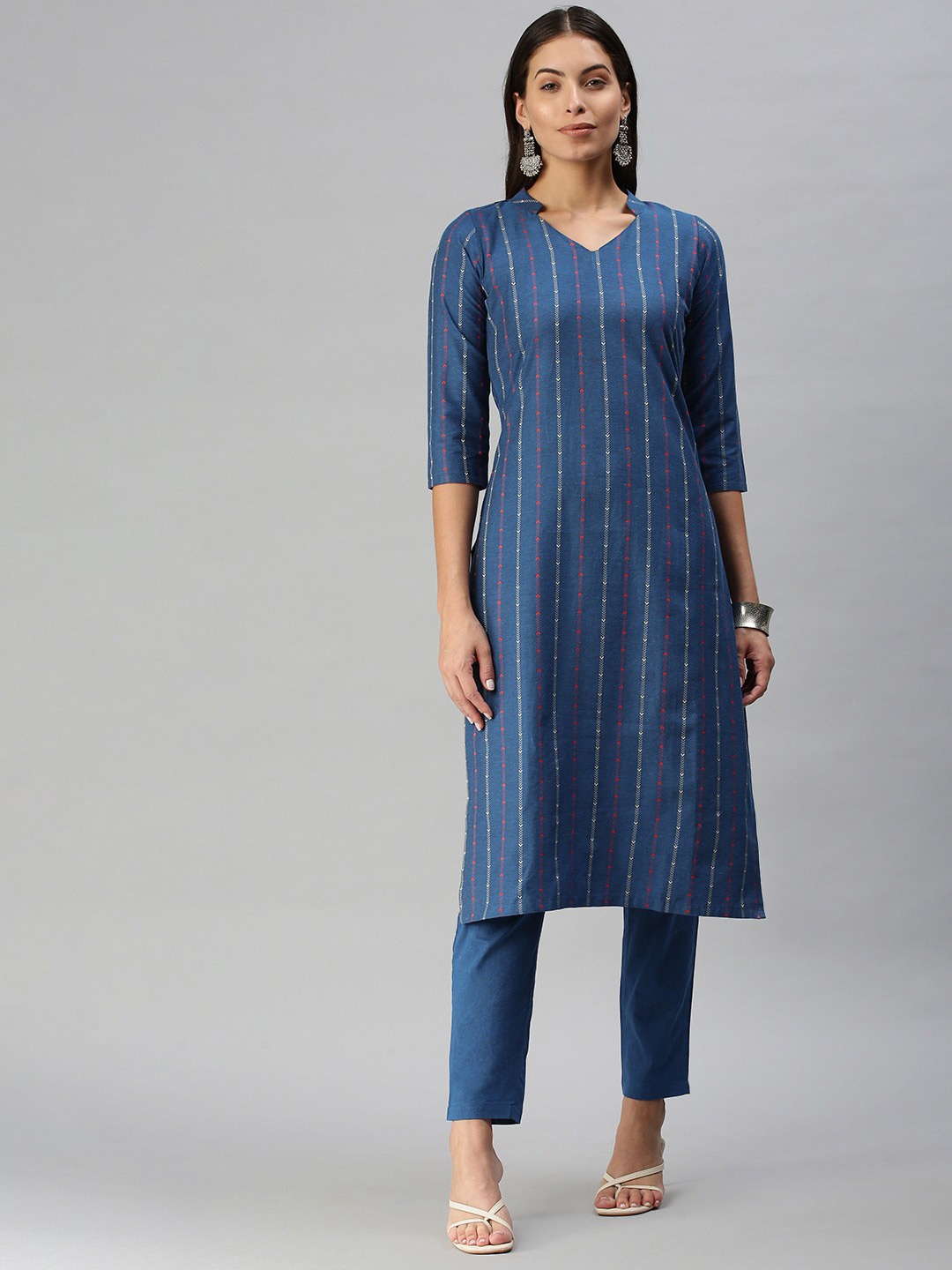 

KALINI Women Blue Pure Cotton Geometric Woven Design Kurta with Trousers