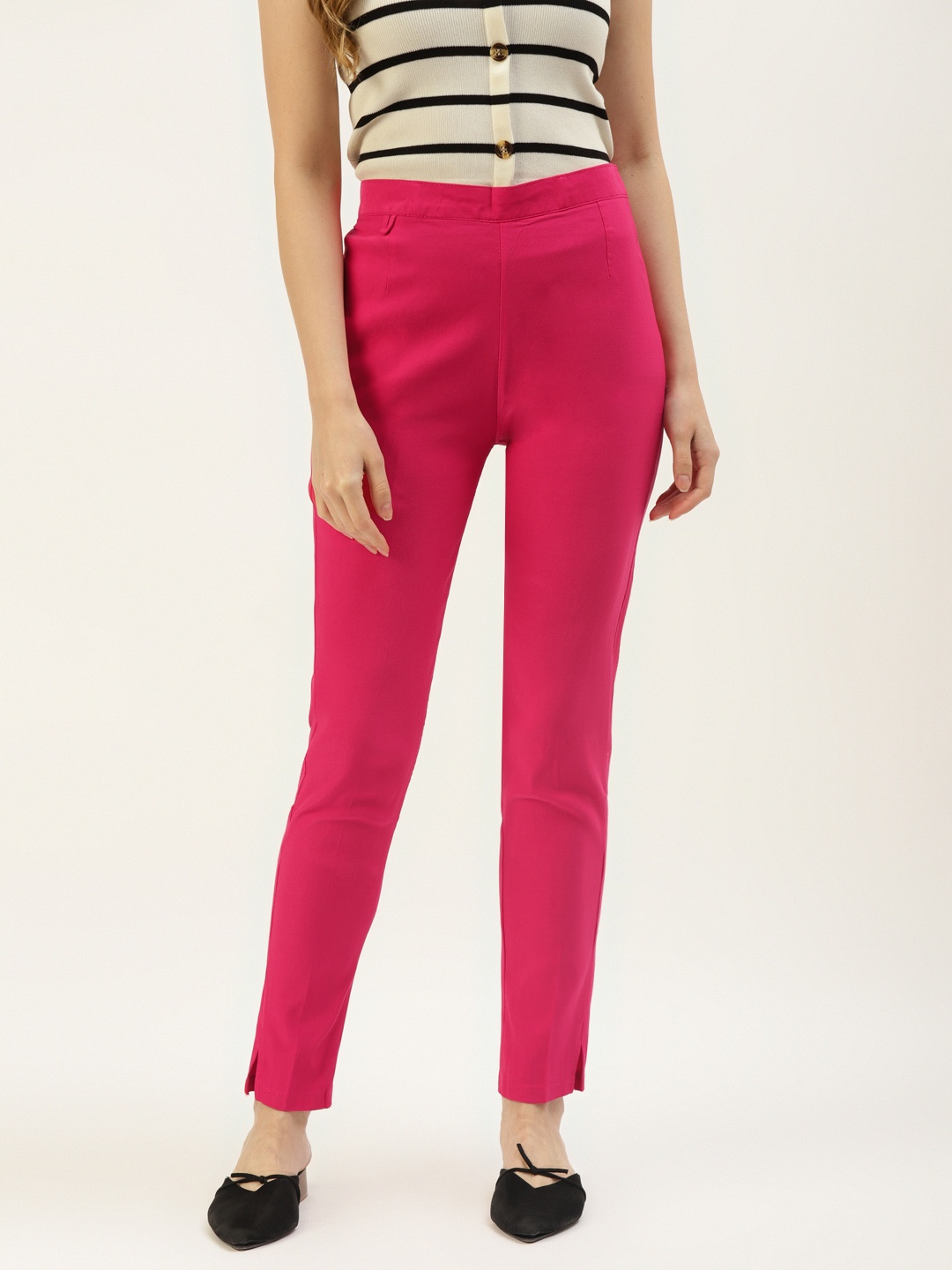 

WISSTLER Women Magenta Solid Skinny Fit Trousers