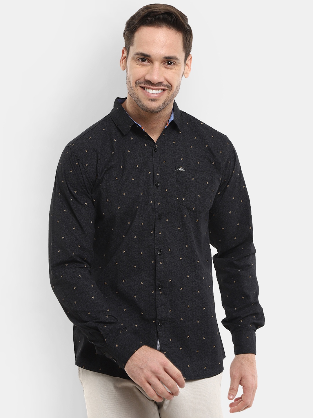 

V-Mart Men Black Printed Casual Shirt