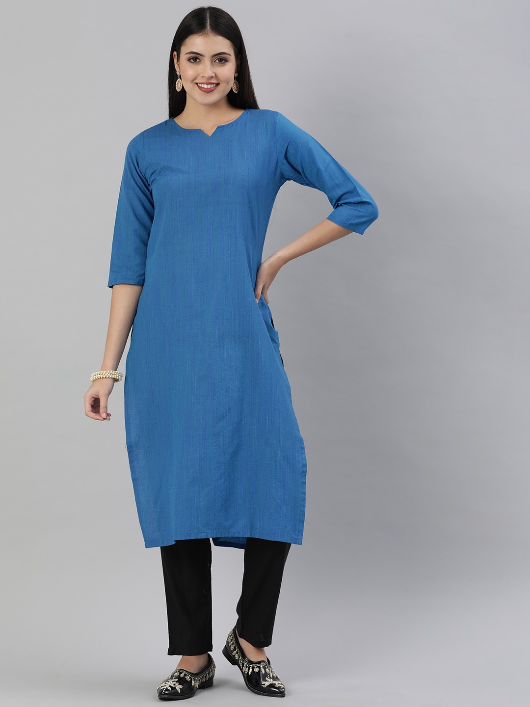 

KALINI Women Blue & Green Striped Straight Kurta