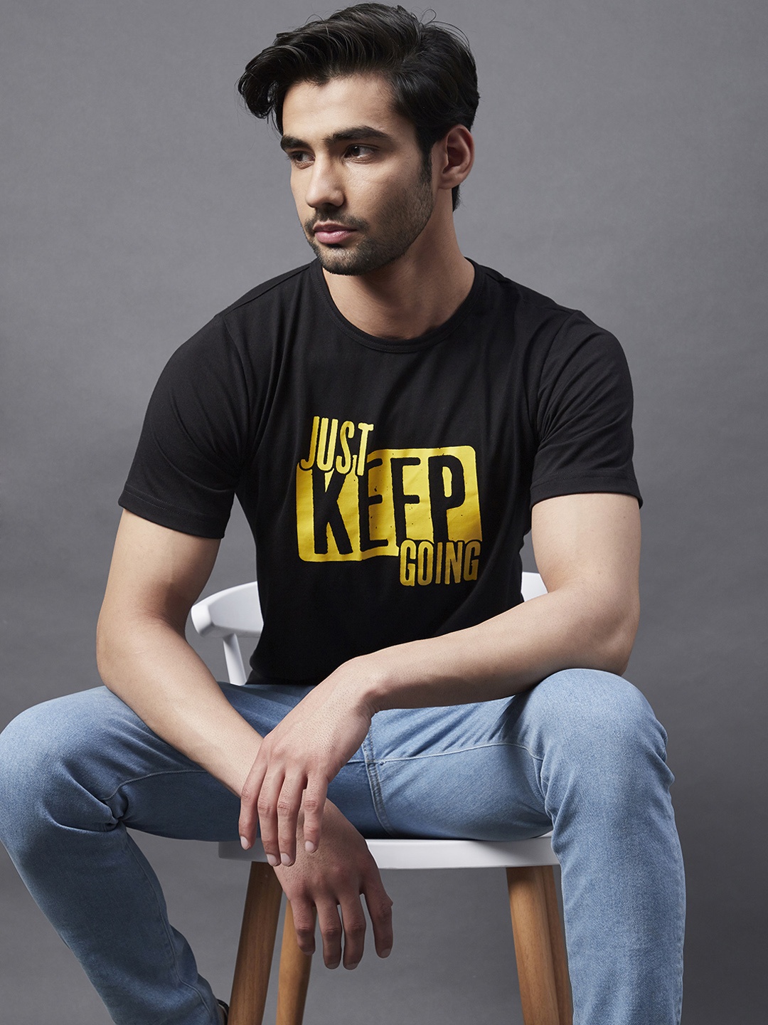 

Rigo Men Typography Printed Slim Fit T-shirt, Black