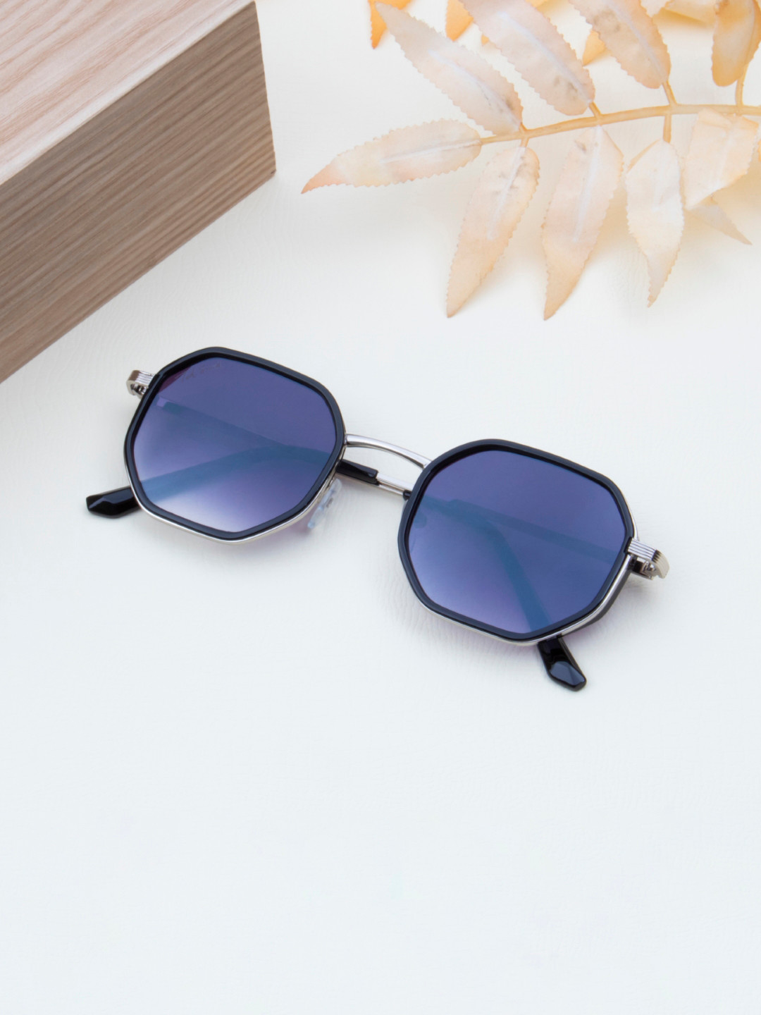 

Ted Smith Unisex Purple Lens & Silver-Toned Other Sunglasses EDGY_C7