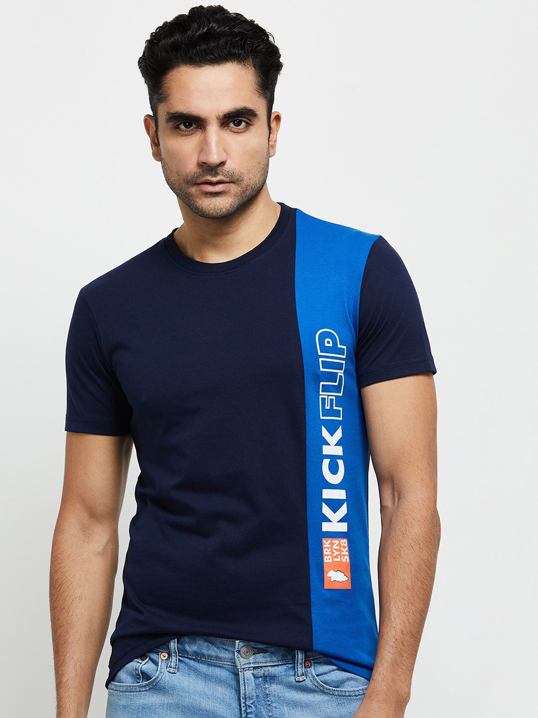 

max Men Navy Blue Printed T-shirt