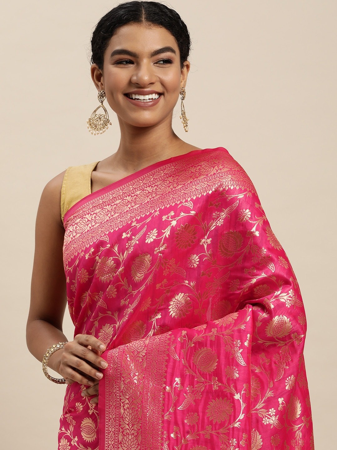

VAIRAGEE Pink & Golden Woven Design Banarasi Saree