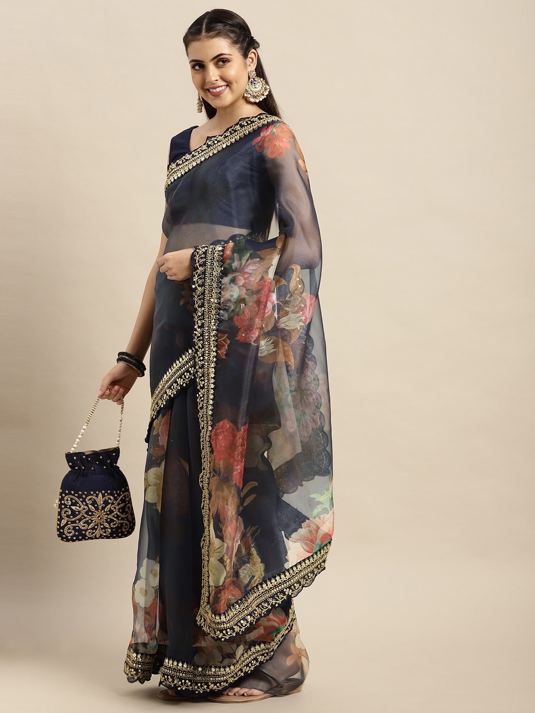 

VAIRAGEE Navy Blue Floral Printed Organza Saree