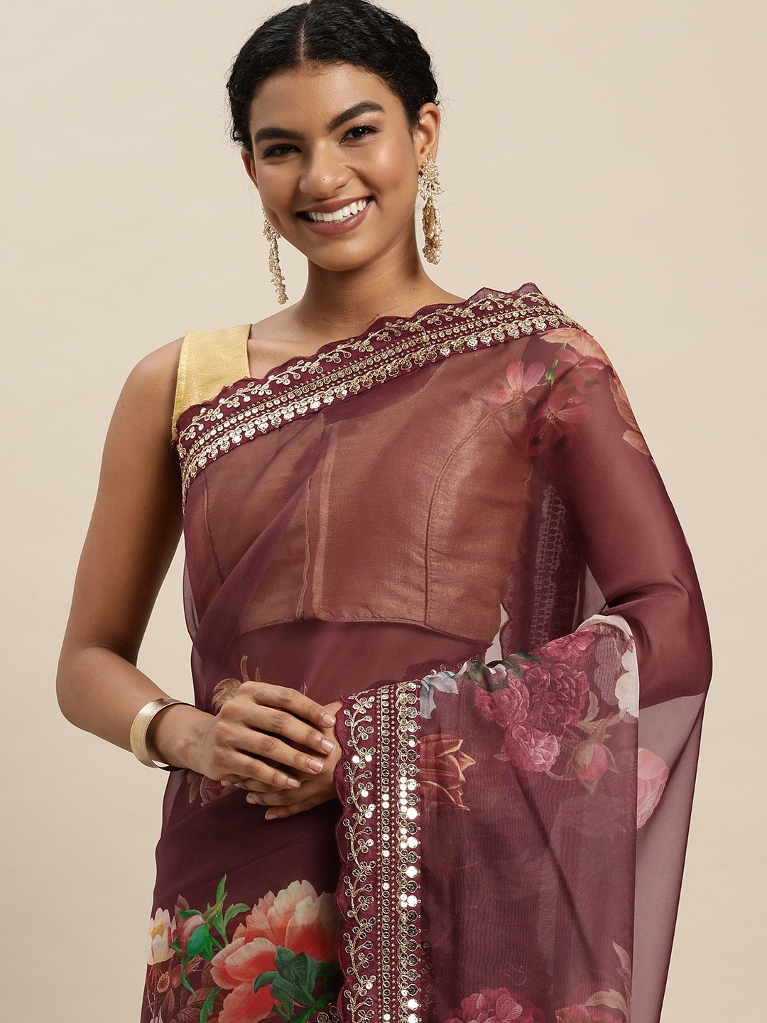 

VAIRAGEE Maroon Floral Print Organza Saree