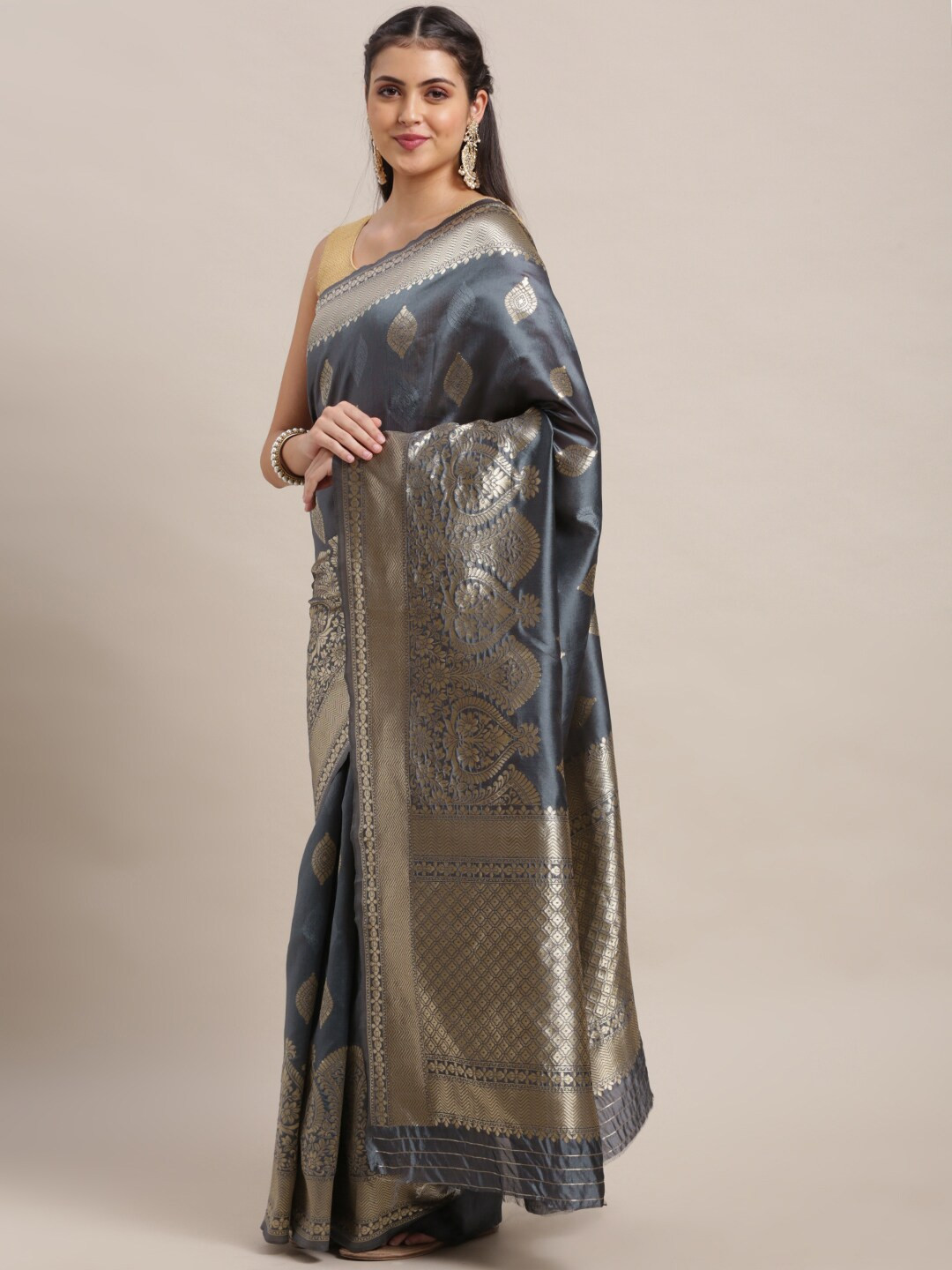 

VAIRAGEE Grey & Silver Ethnic Motifs Woven Design Banarasi Saree