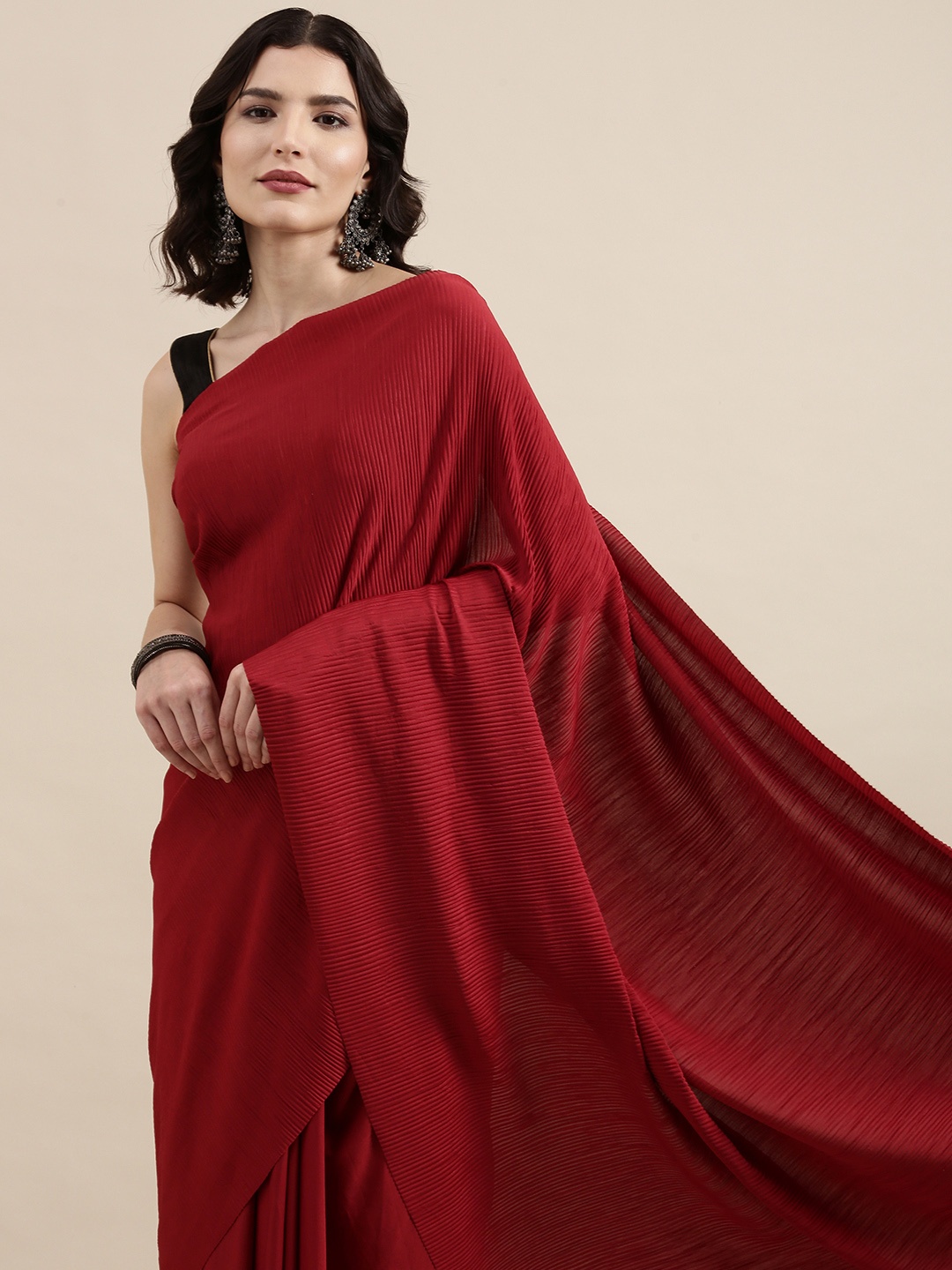 

VAIRAGEE Red Voile Plisse Saree