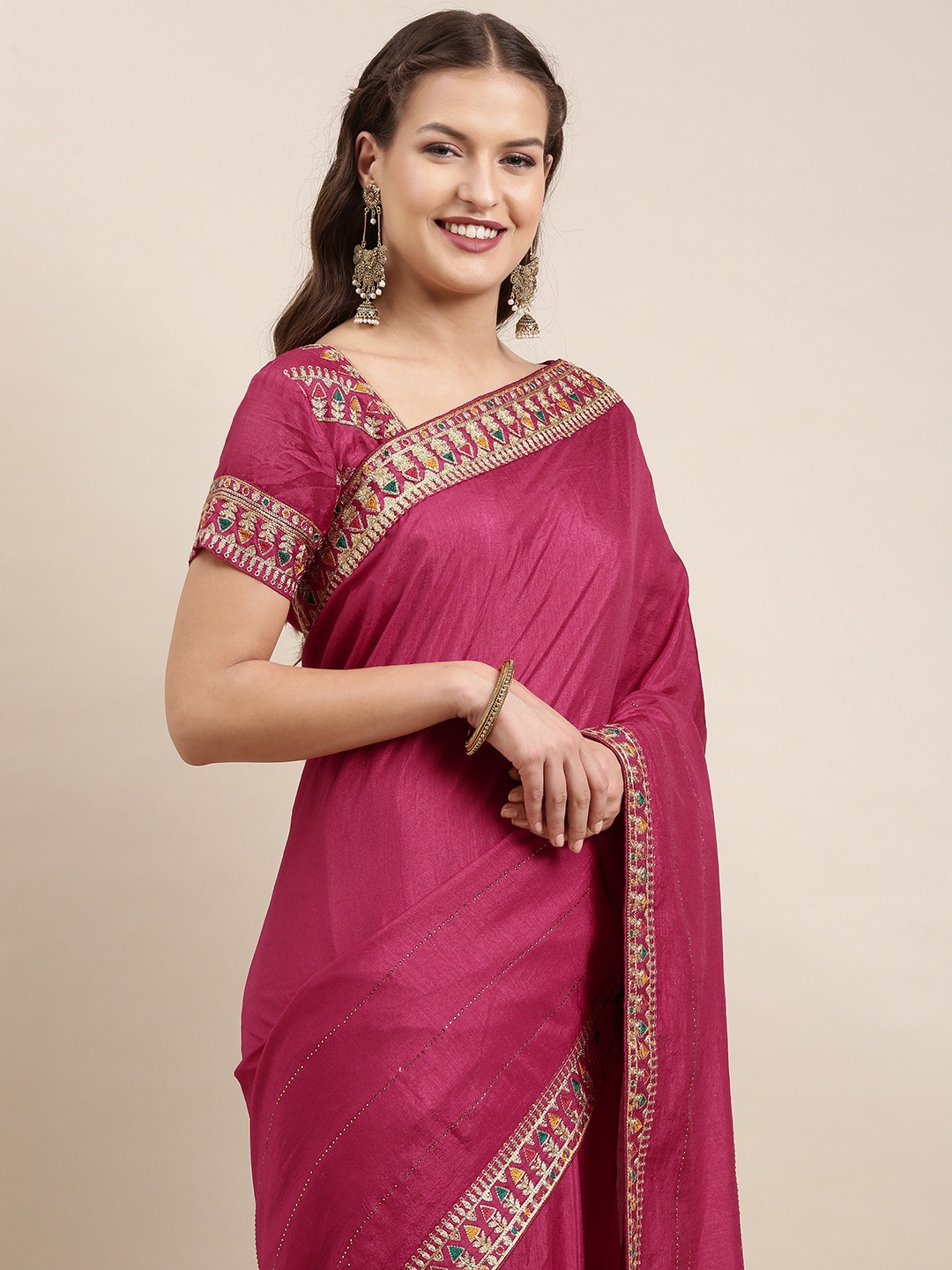 

VAIRAGEE Pink Embroidered Khandua Silk Saree