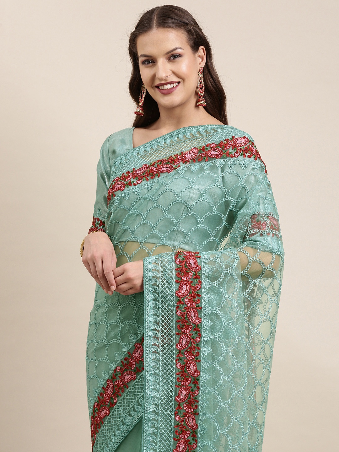 

VAIRAGEE Blue & Red Ethnic Motifs Embroidered Supernet Saree
