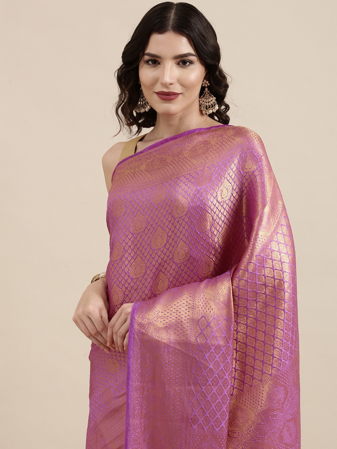 

VAIRAGEE Purple & Golden Ethnic Motifs Pure Silk Kanjeevaram Saree