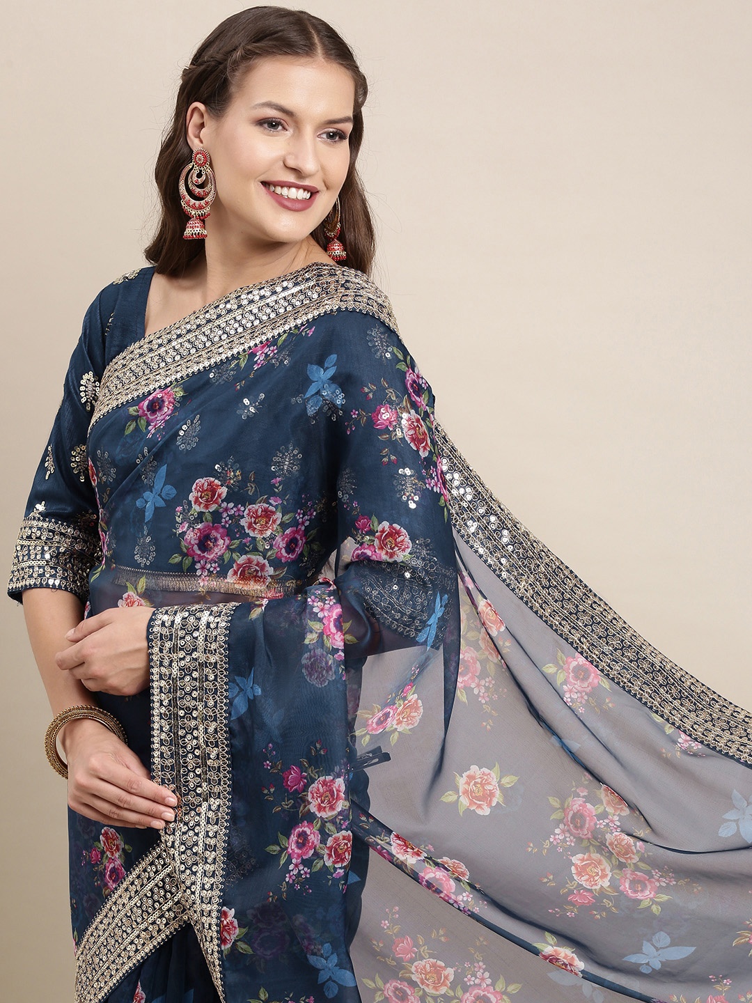 

VAIRAGEE Navy Blue & Pink Floral Printed Organza Saree