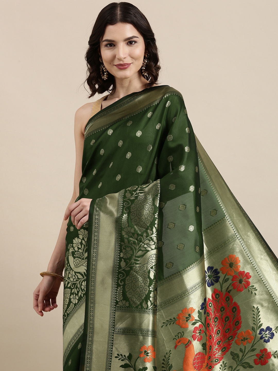 

VAIRAGEE Olive Green & Golden Ethnic Motifs Pure Silk Saree